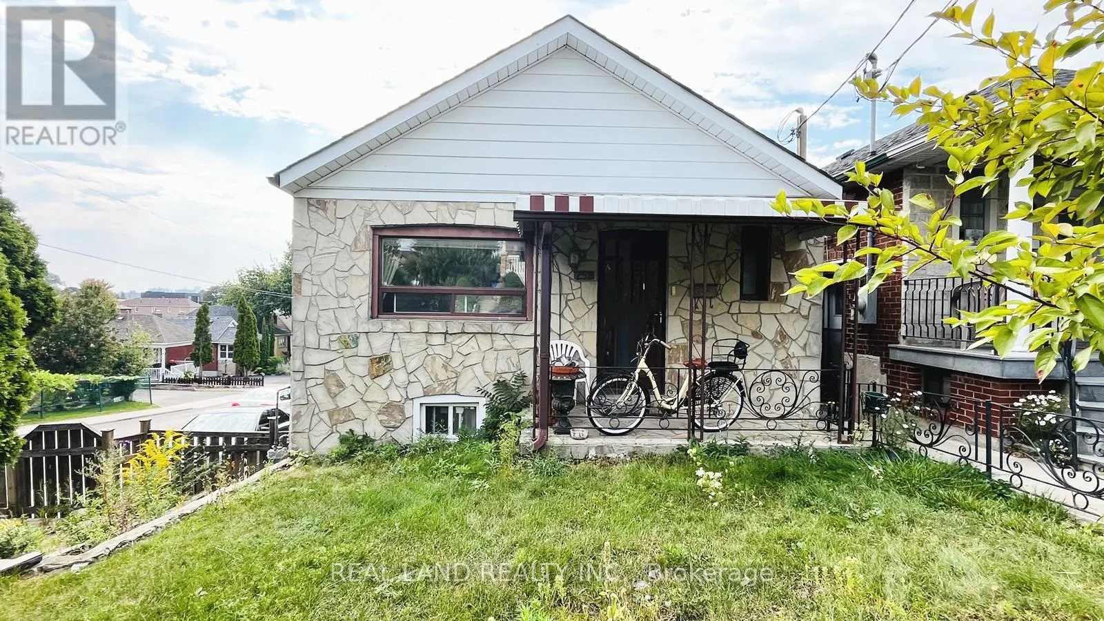 MAIN - 252 SCOTT ROAD