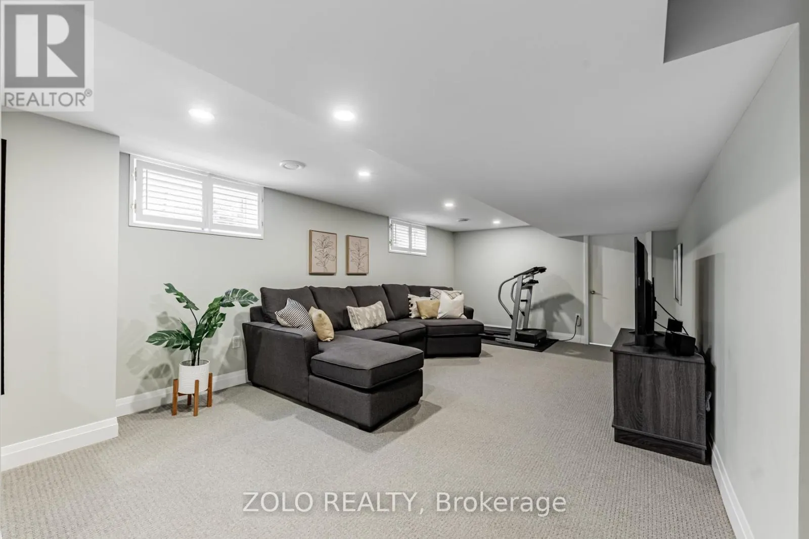 82 RIVERHEAD DRIVE