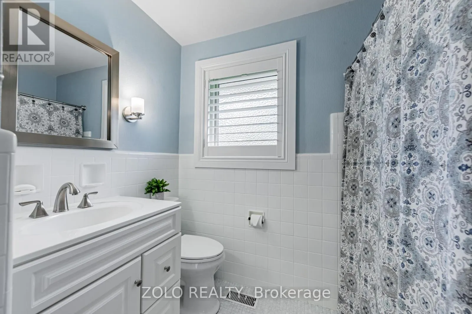 82 RIVERHEAD DRIVE