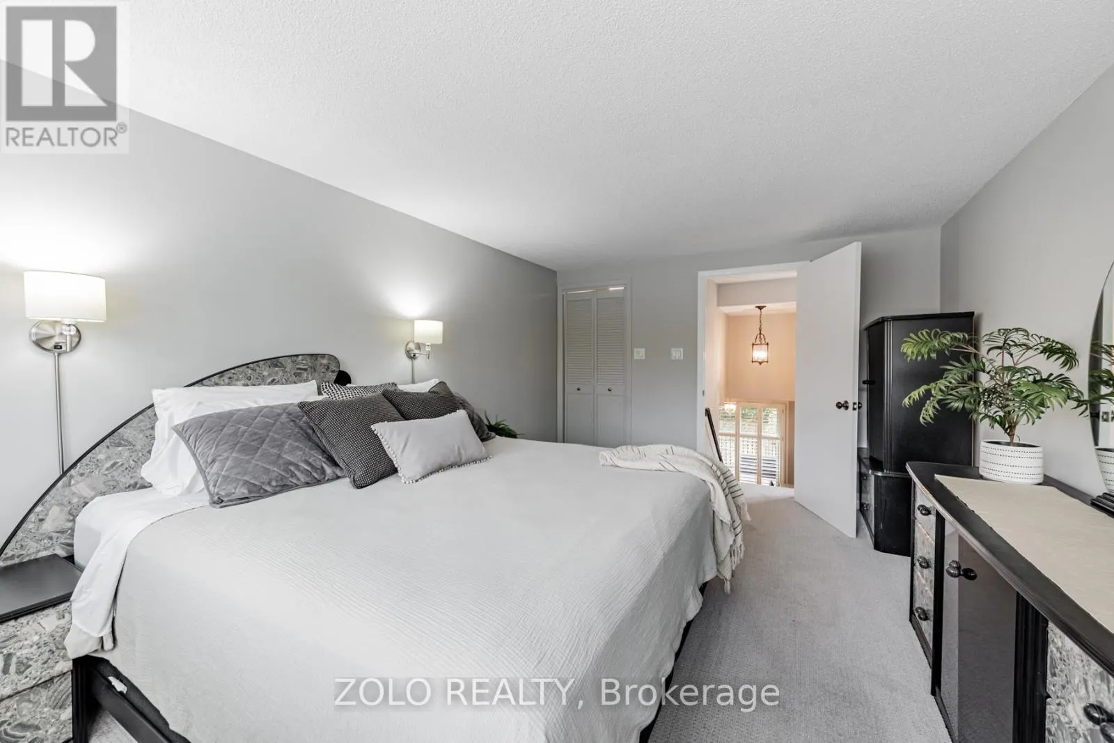 82 RIVERHEAD DRIVE