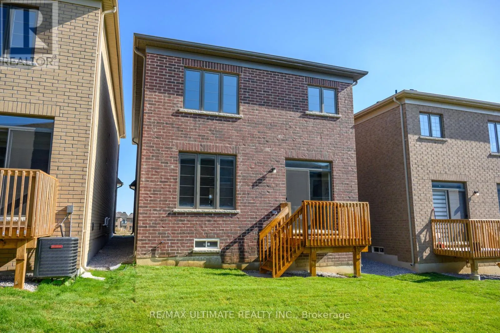 18 THRESHER STREET