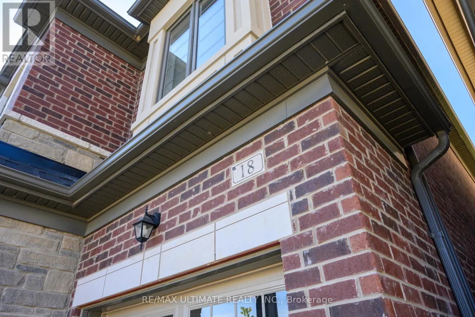 18 THRESHER STREET