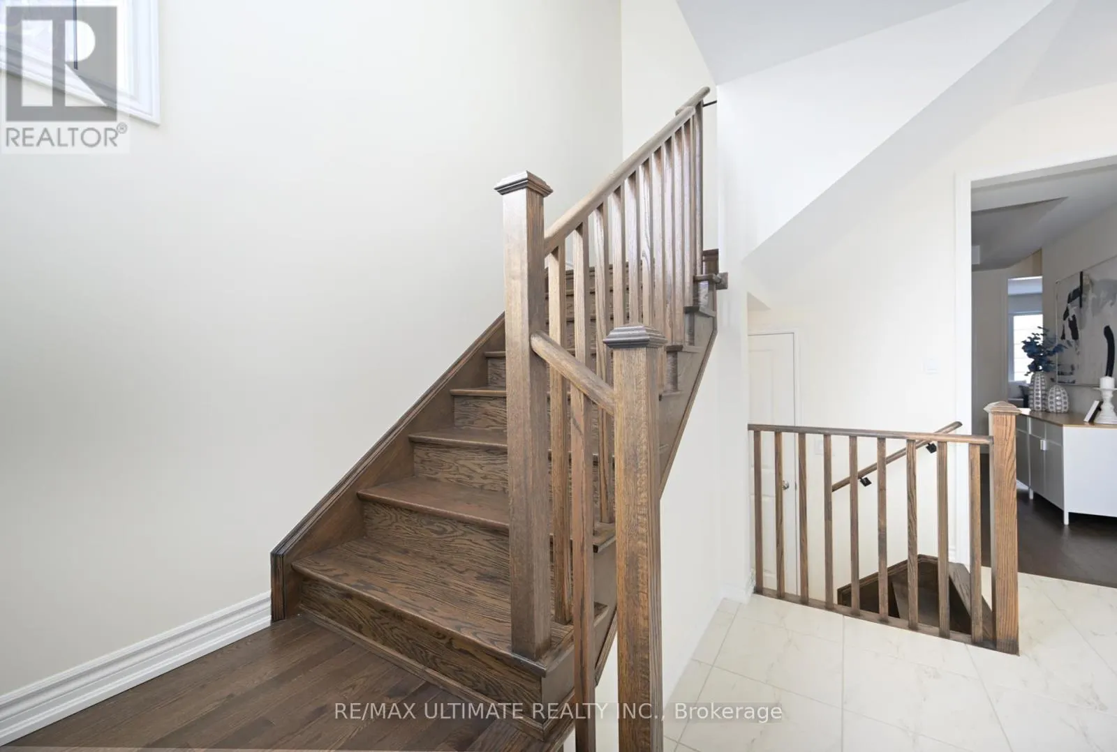 18 THRESHER STREET