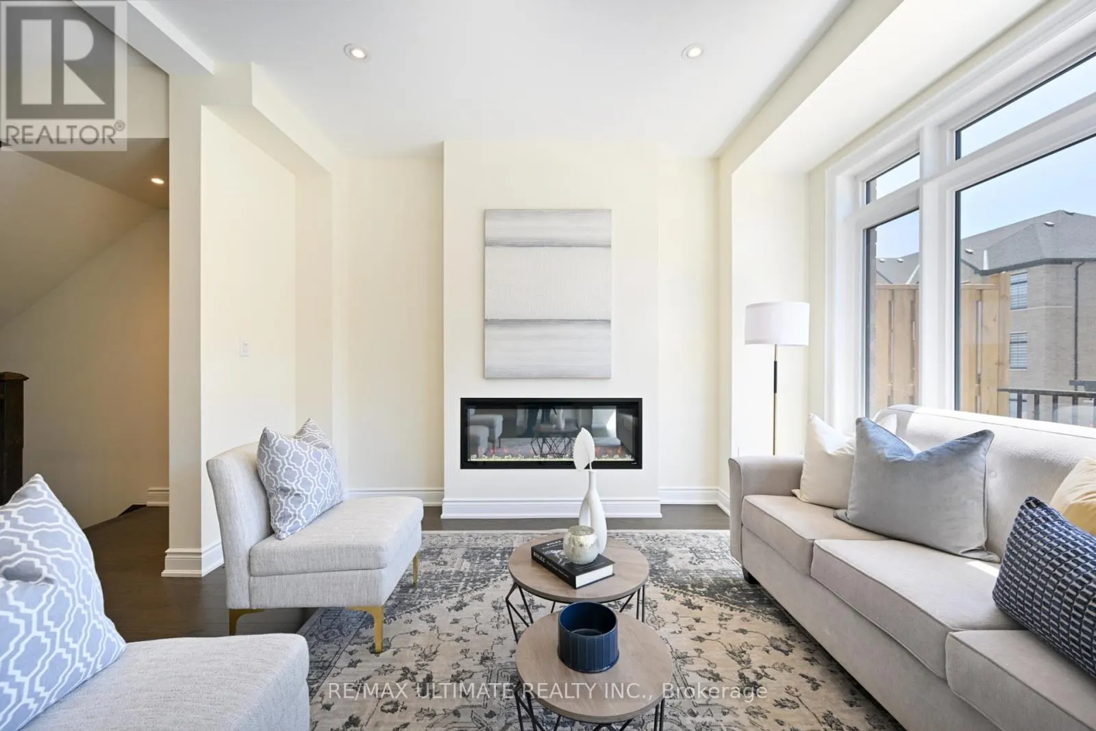 33 BONNINGTON DRIVE