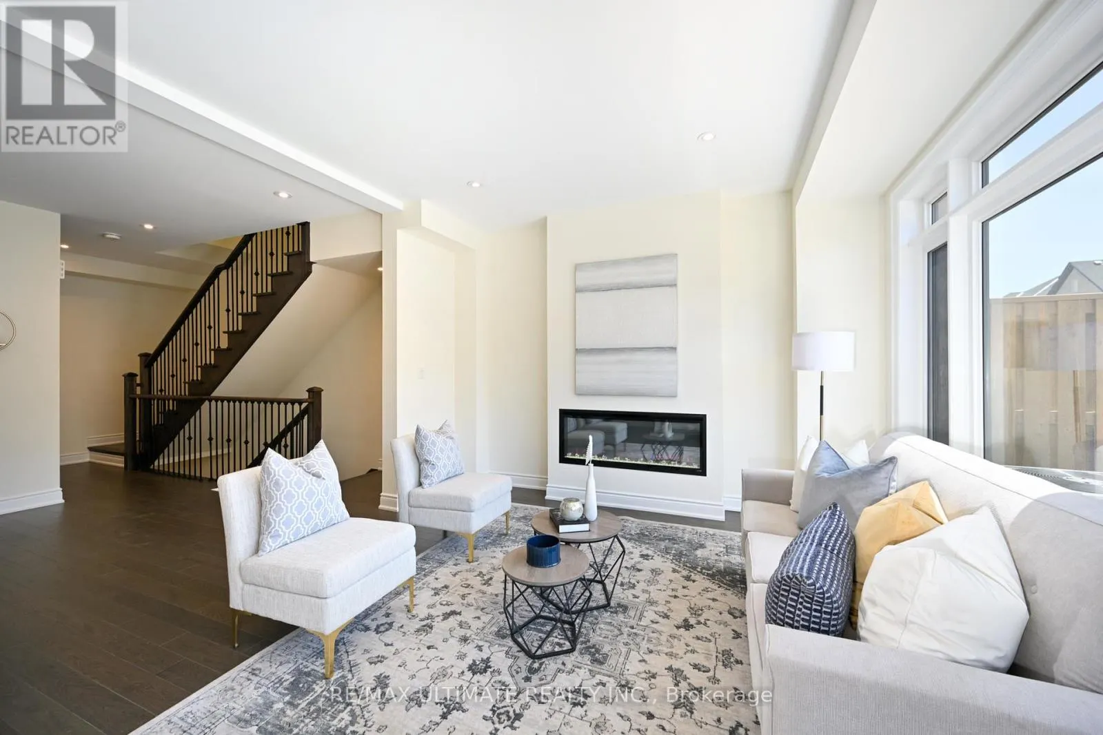 33 BONNINGTON DRIVE