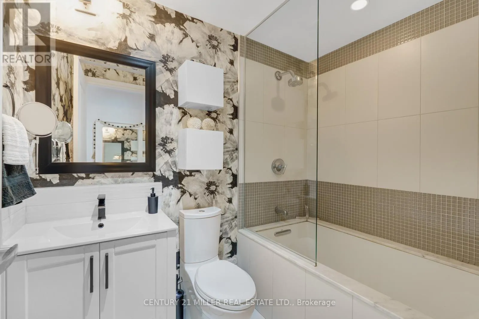 511 - 3500 LAKESHORE ROAD W