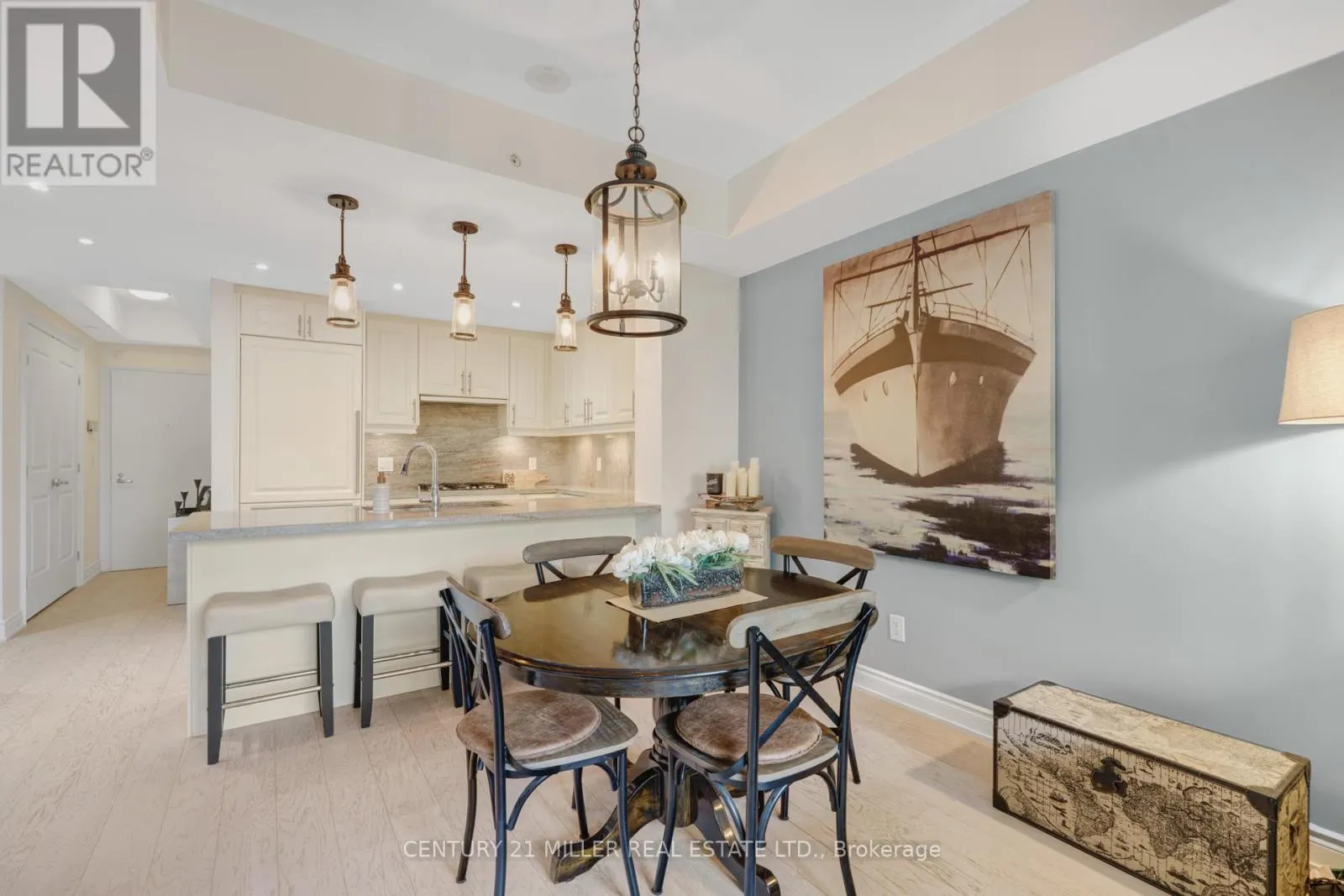 511 - 3500 LAKESHORE ROAD W