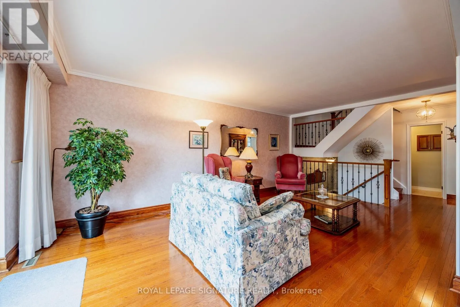 44 - 51 BROADFIELD DRIVE