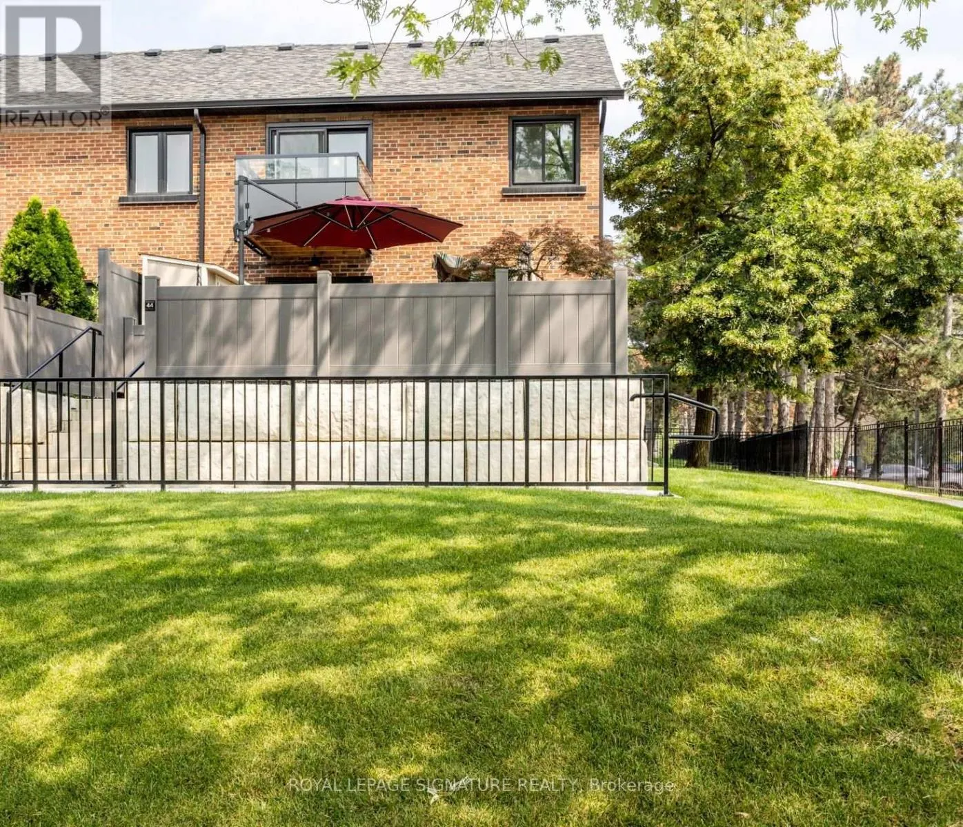 44 - 51 BROADFIELD DRIVE