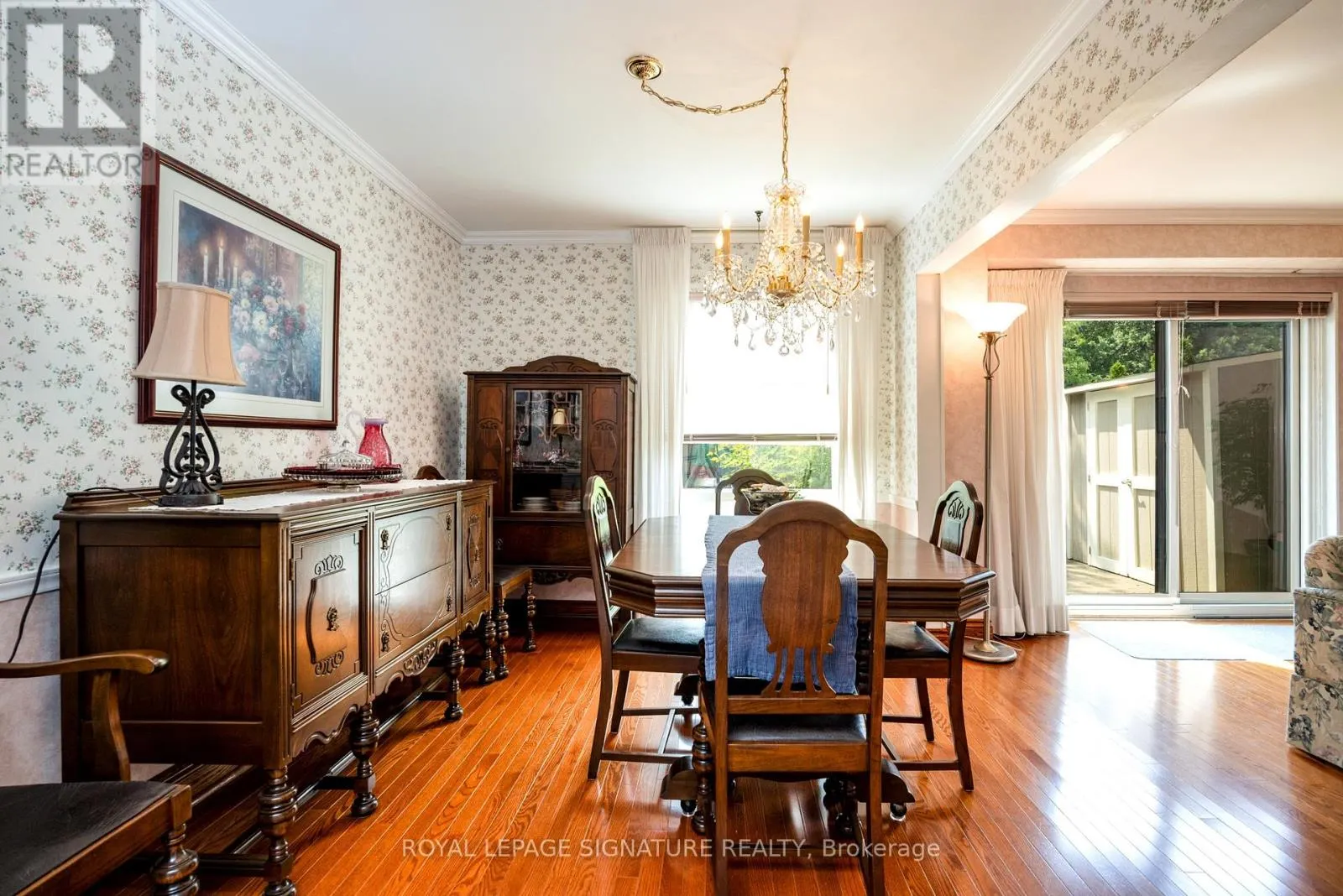 44 - 51 BROADFIELD DRIVE