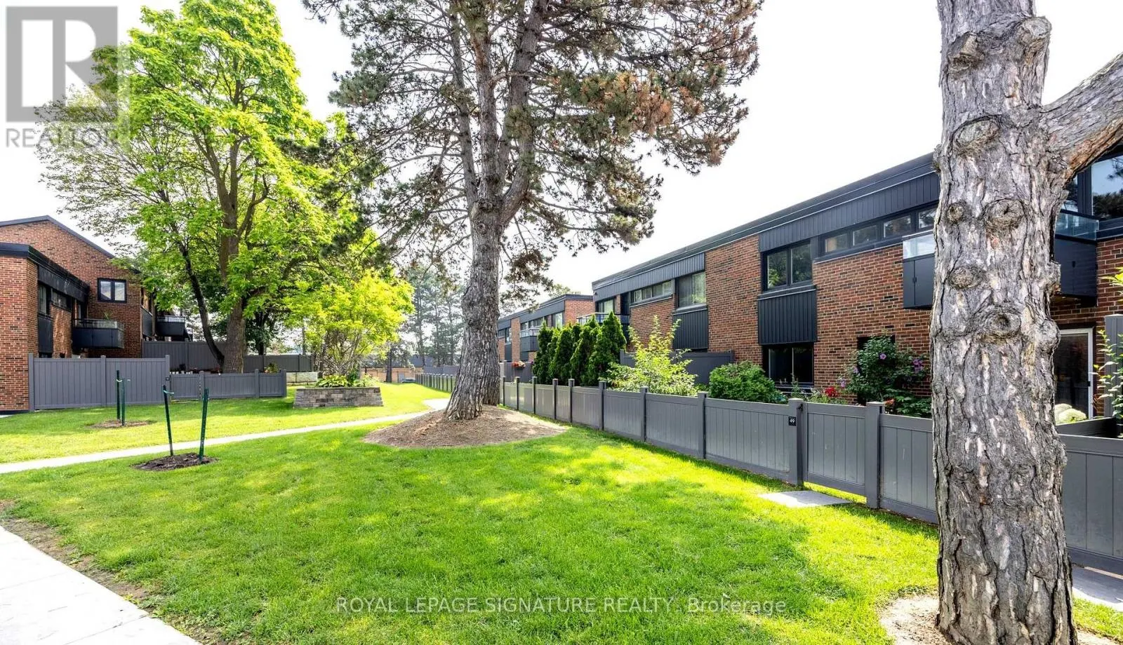 44 - 51 BROADFIELD DRIVE