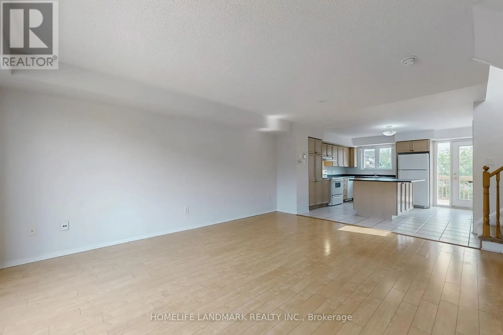31 - 4965 SOUTHAMPTON DRIVE