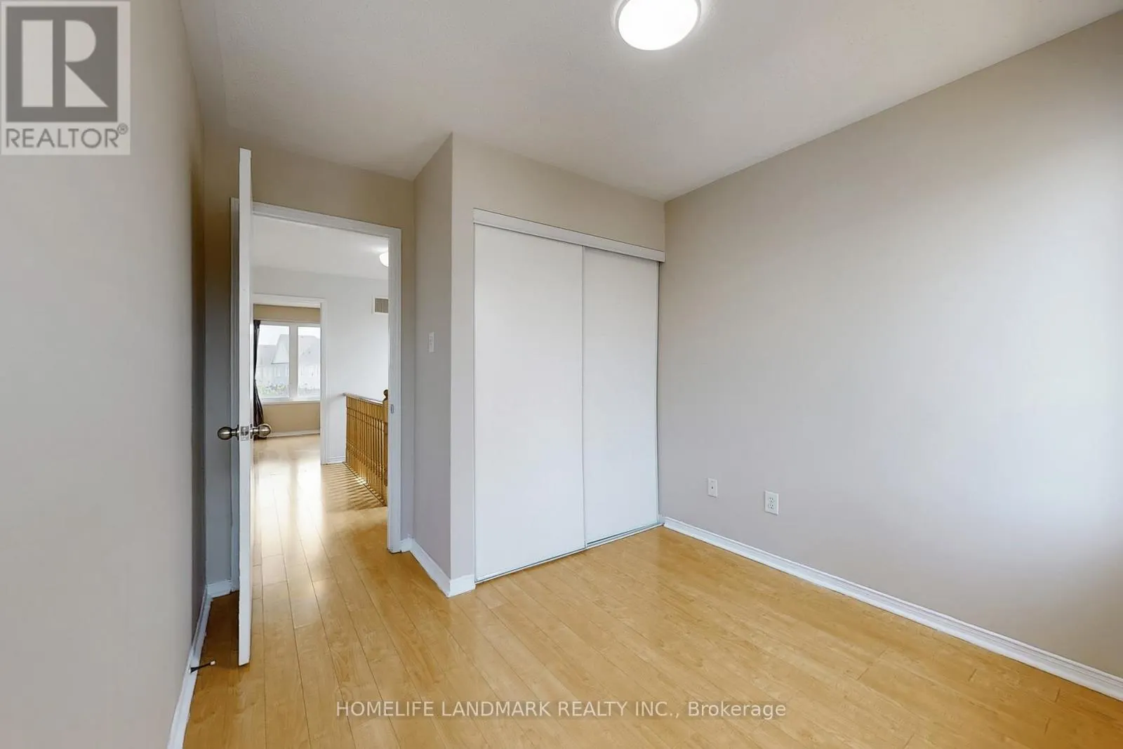 31 - 4965 SOUTHAMPTON DRIVE