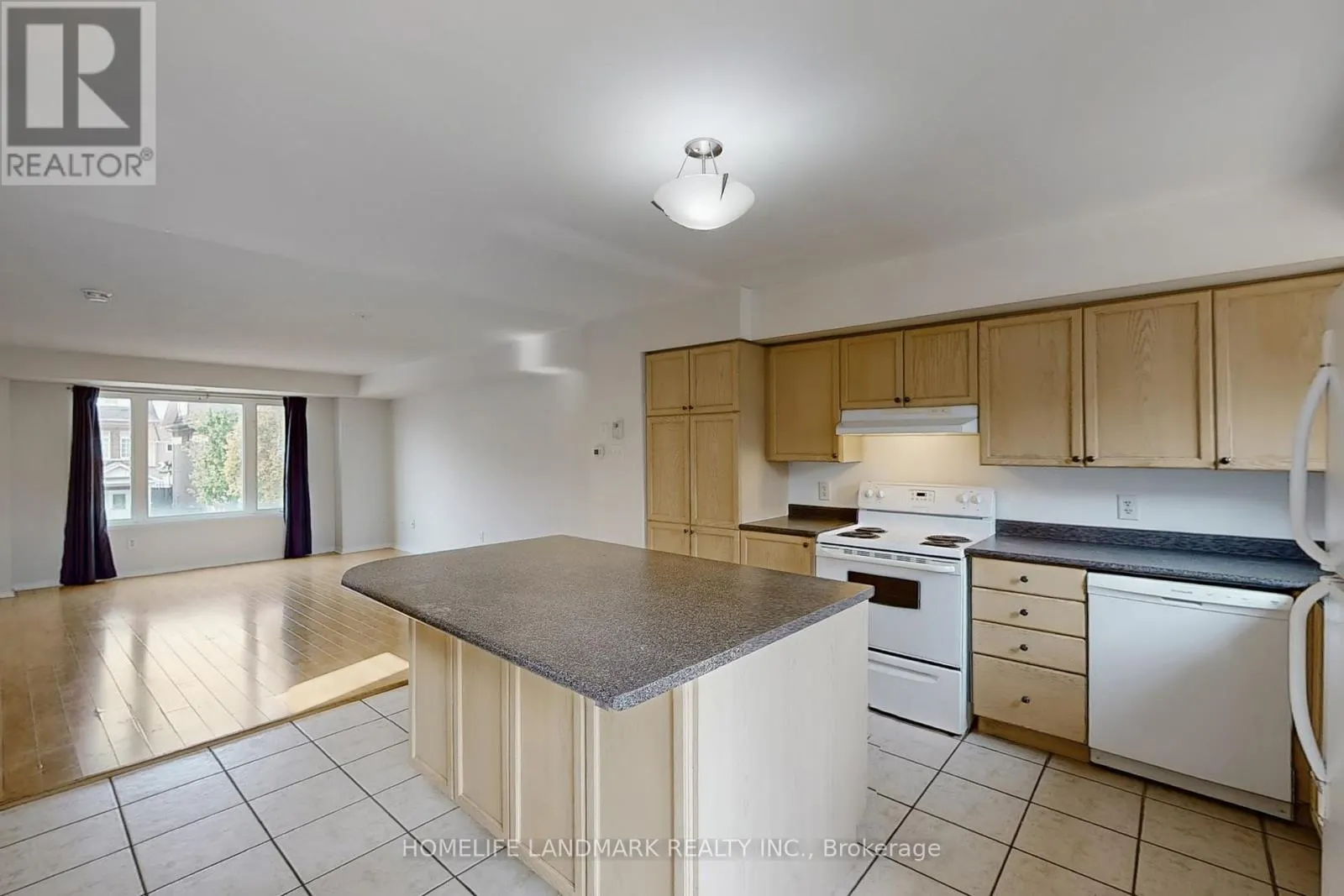 31 - 4965 SOUTHAMPTON DRIVE