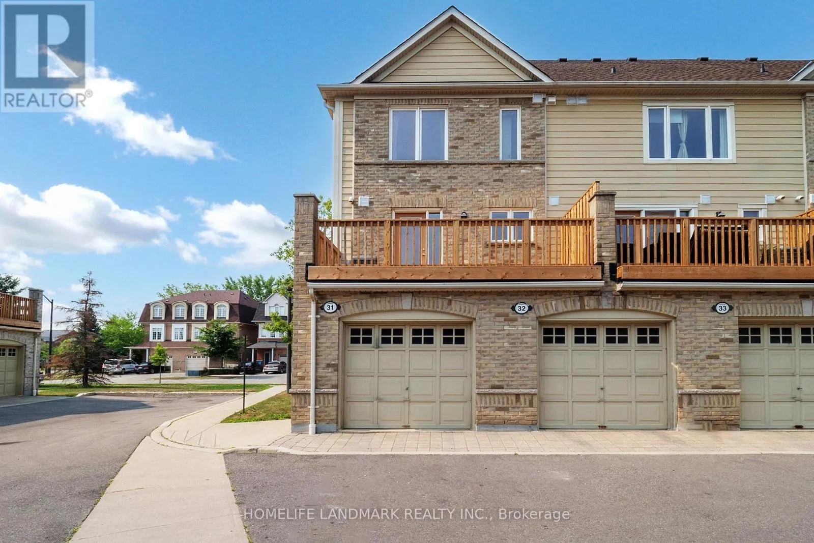 31 - 4965 SOUTHAMPTON DRIVE