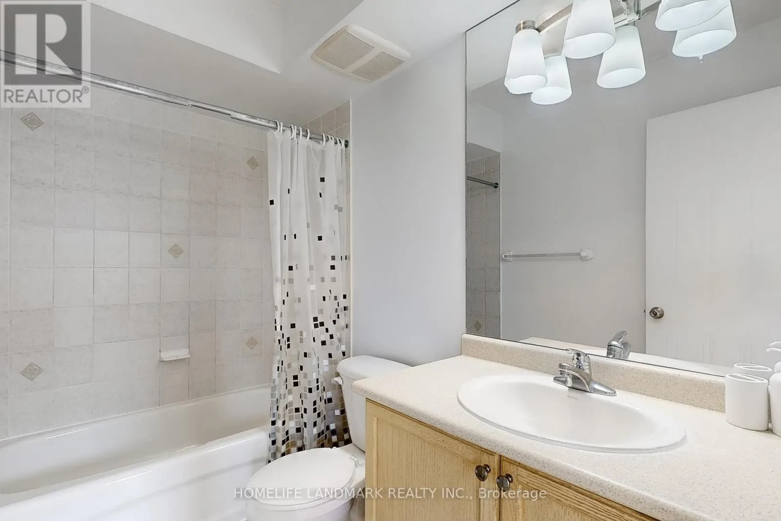 31 - 4965 SOUTHAMPTON DRIVE