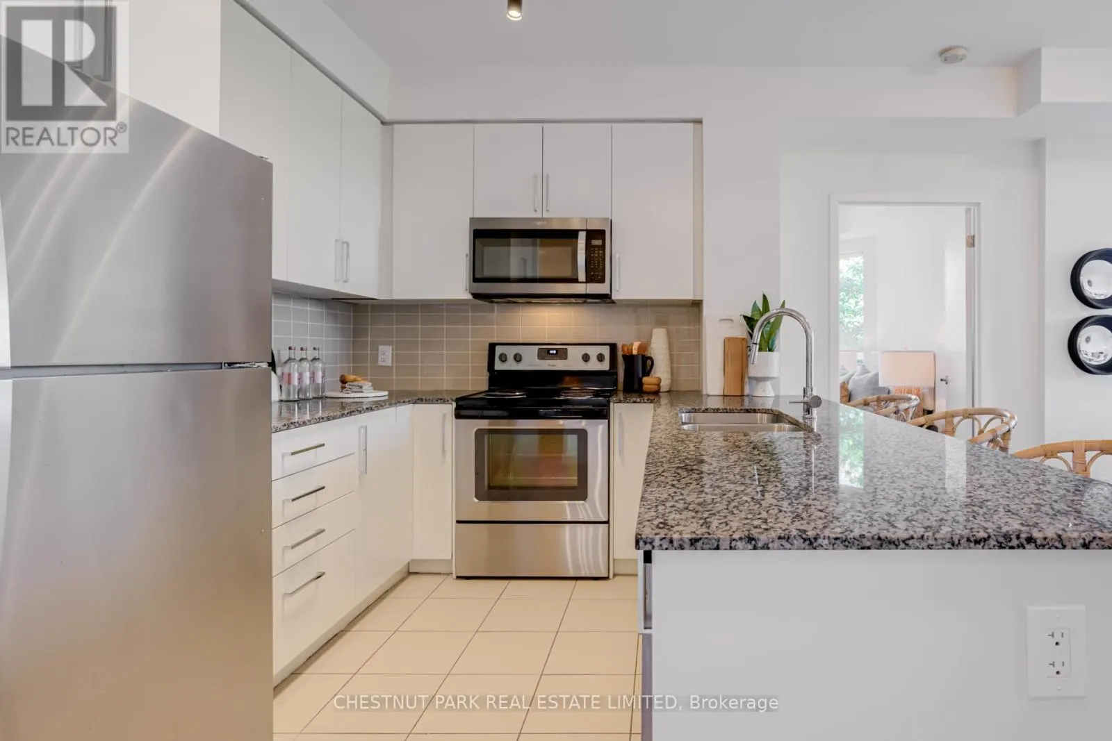 205 - 840 QUEENS PLATE DRIVE