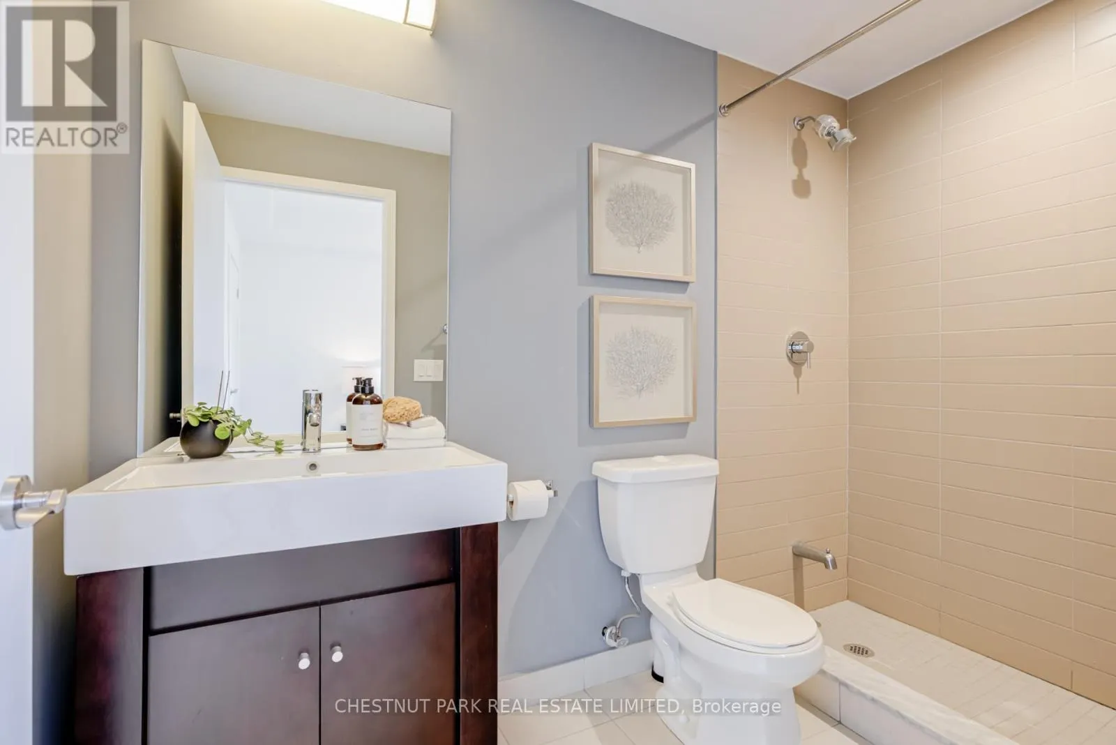205 - 840 QUEENS PLATE DRIVE