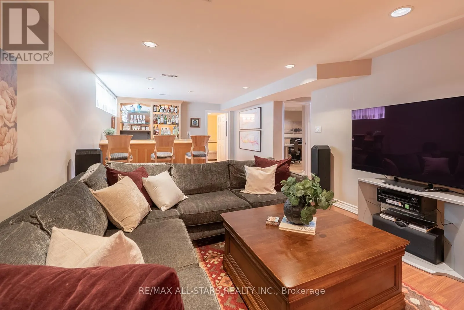 357 MARKLAND DRIVE
