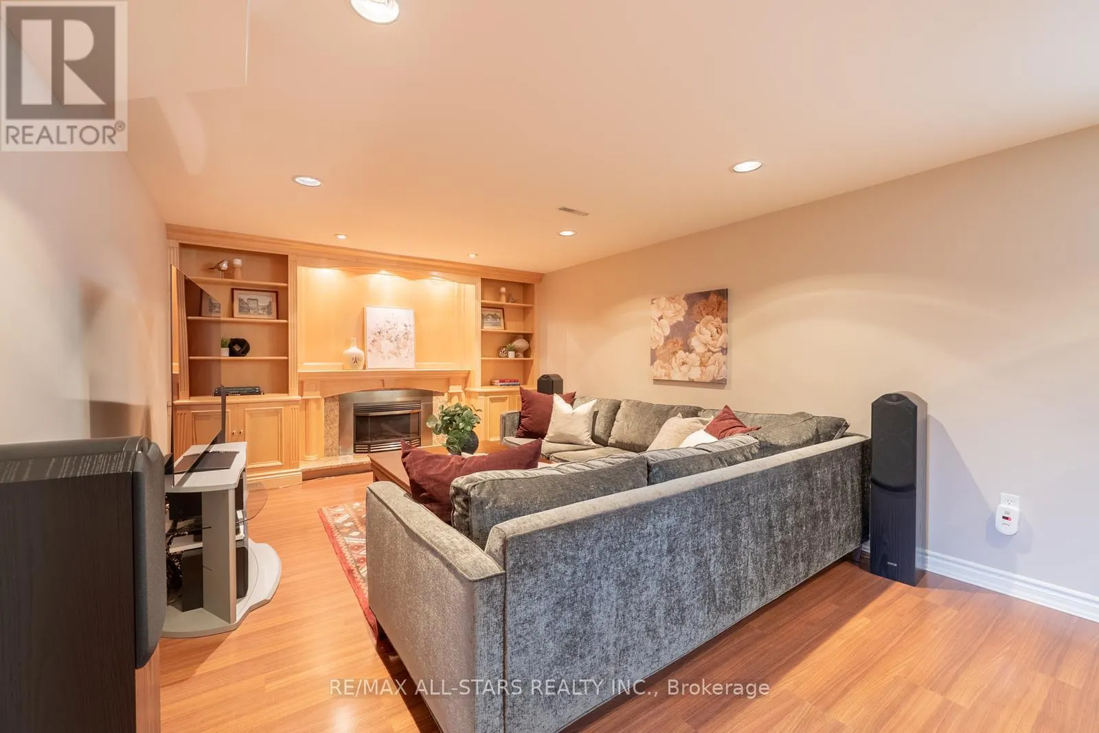 357 MARKLAND DRIVE