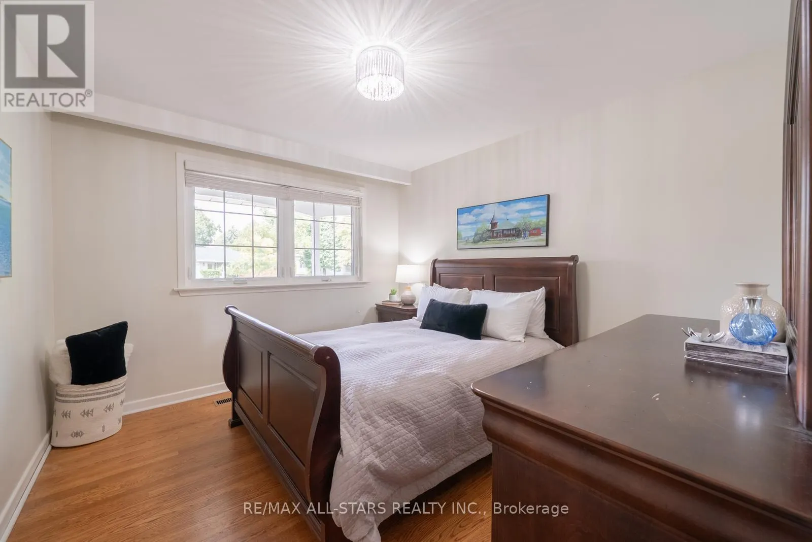 357 MARKLAND DRIVE