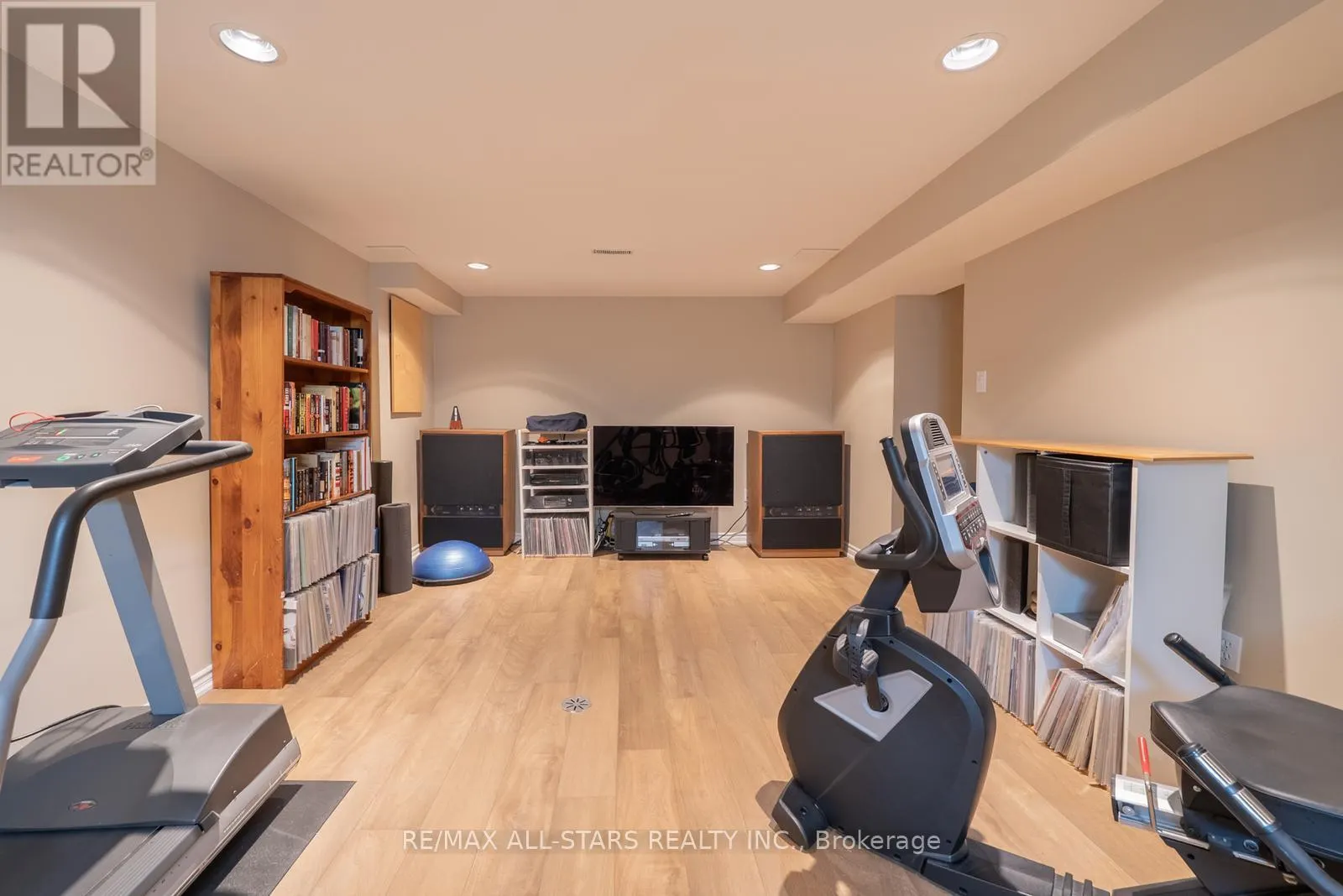 357 MARKLAND DRIVE