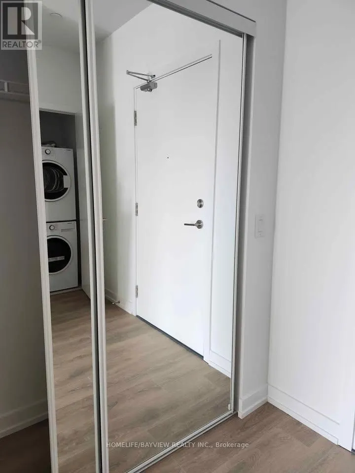 111 - 1100 SHEPPARD AVENUE W