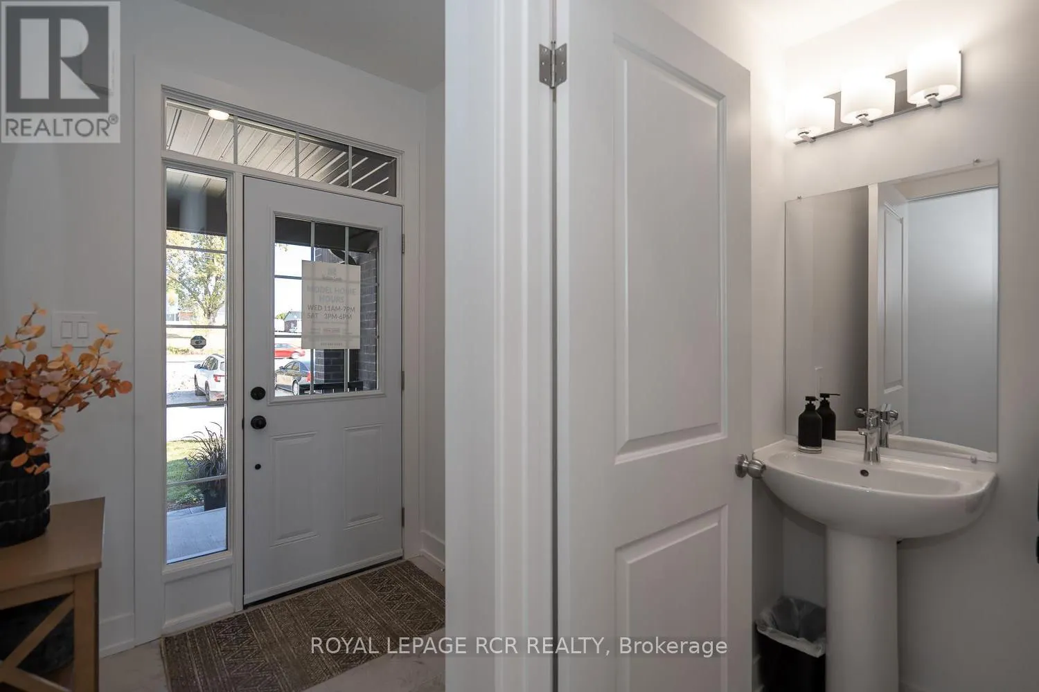 19 - 690 BROADWAY AVENUE