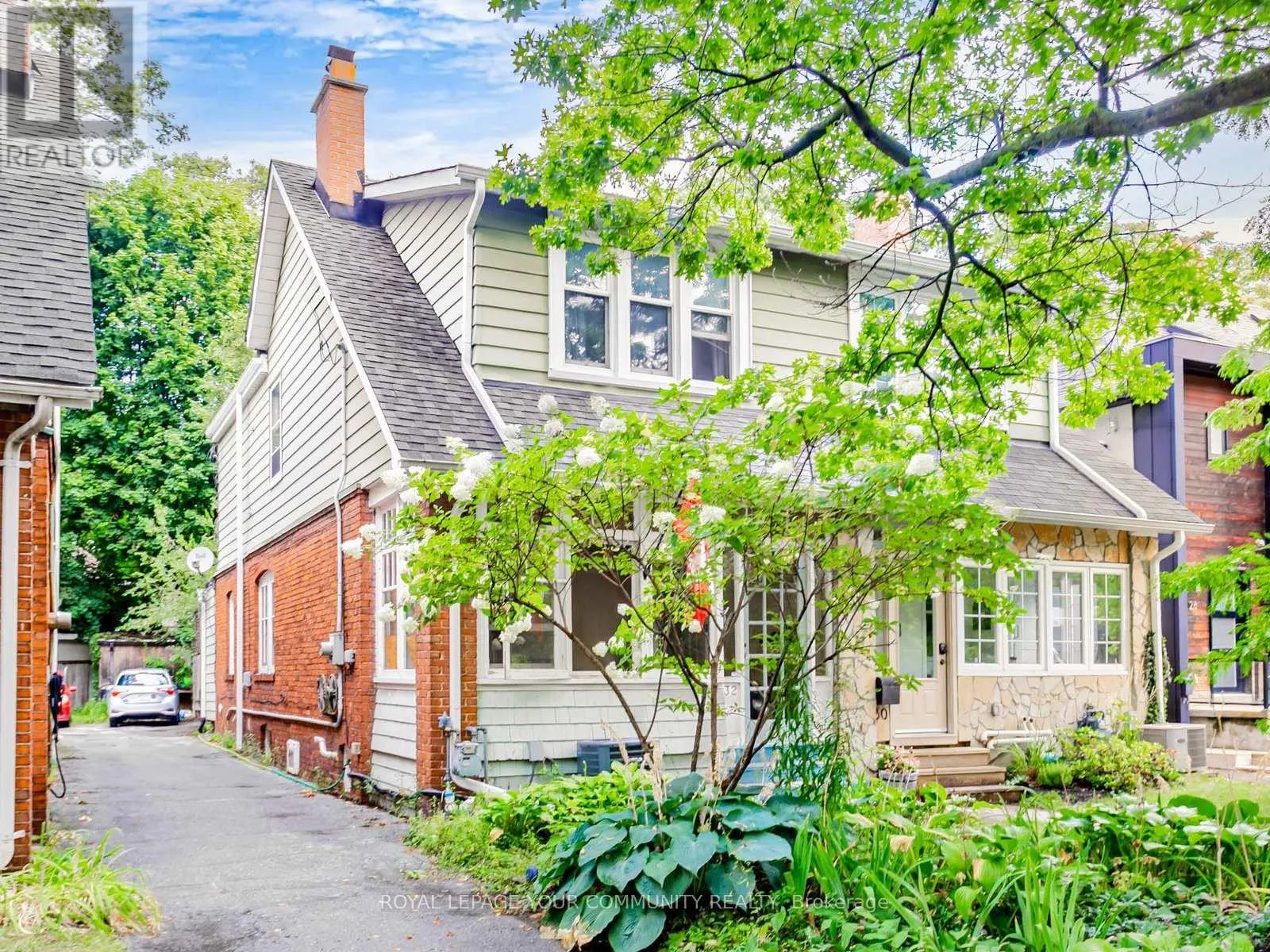 32 WEBB AVENUE
