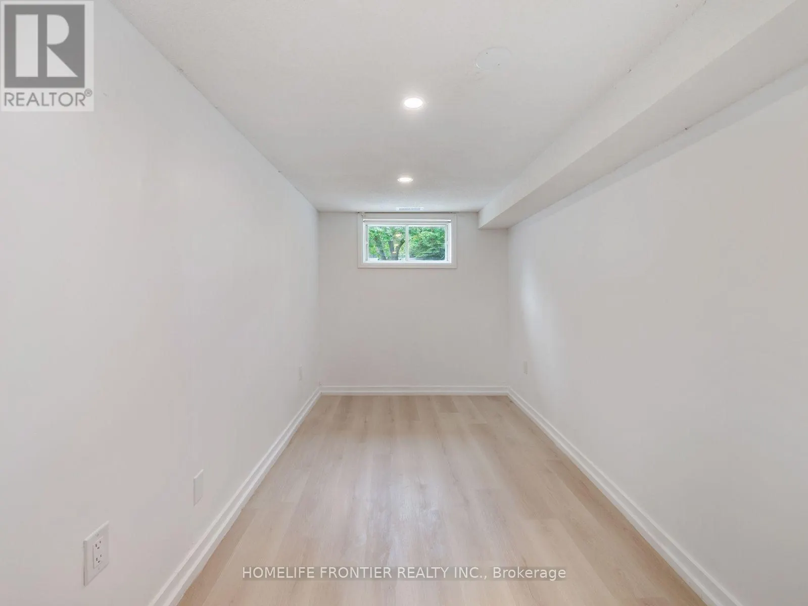 4 - 12 GIBSON AVENUE