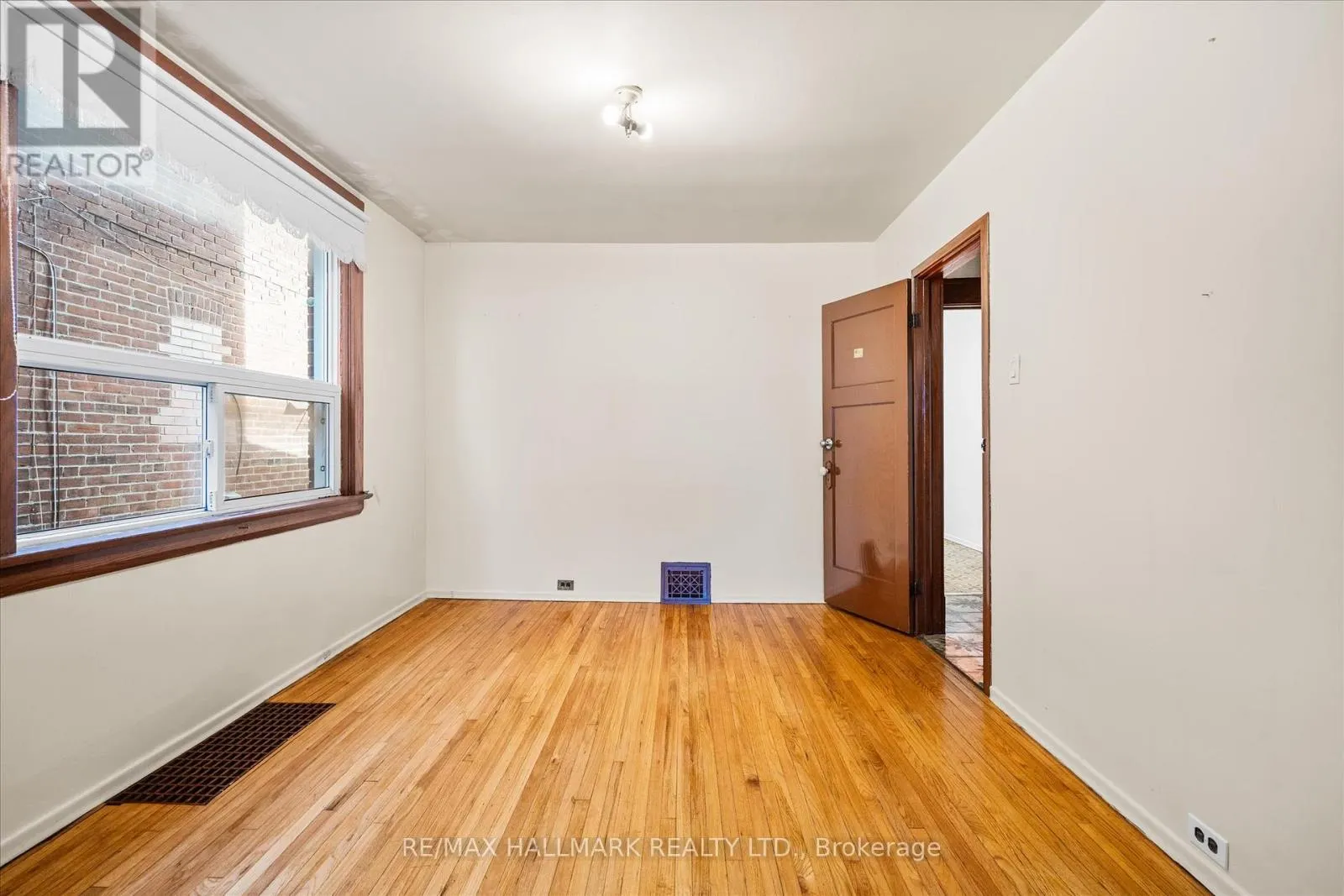 93 NAIRN AVENUE