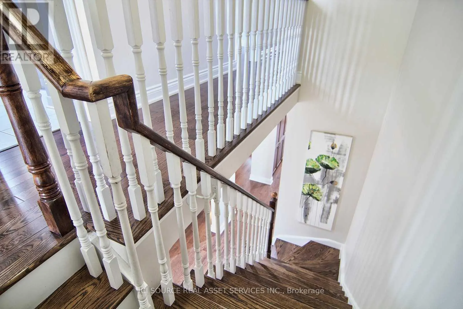 UPPER - 5279 SPRINGBOK CRESCENT