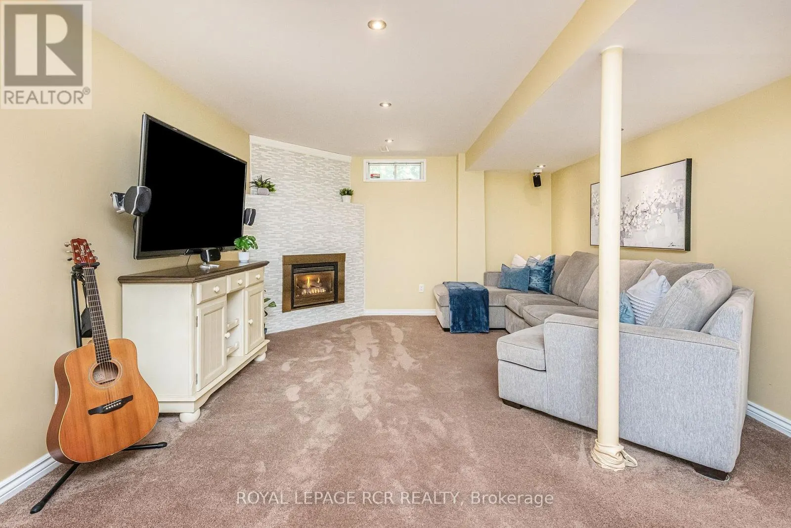 19 SHENSTONE AVENUE