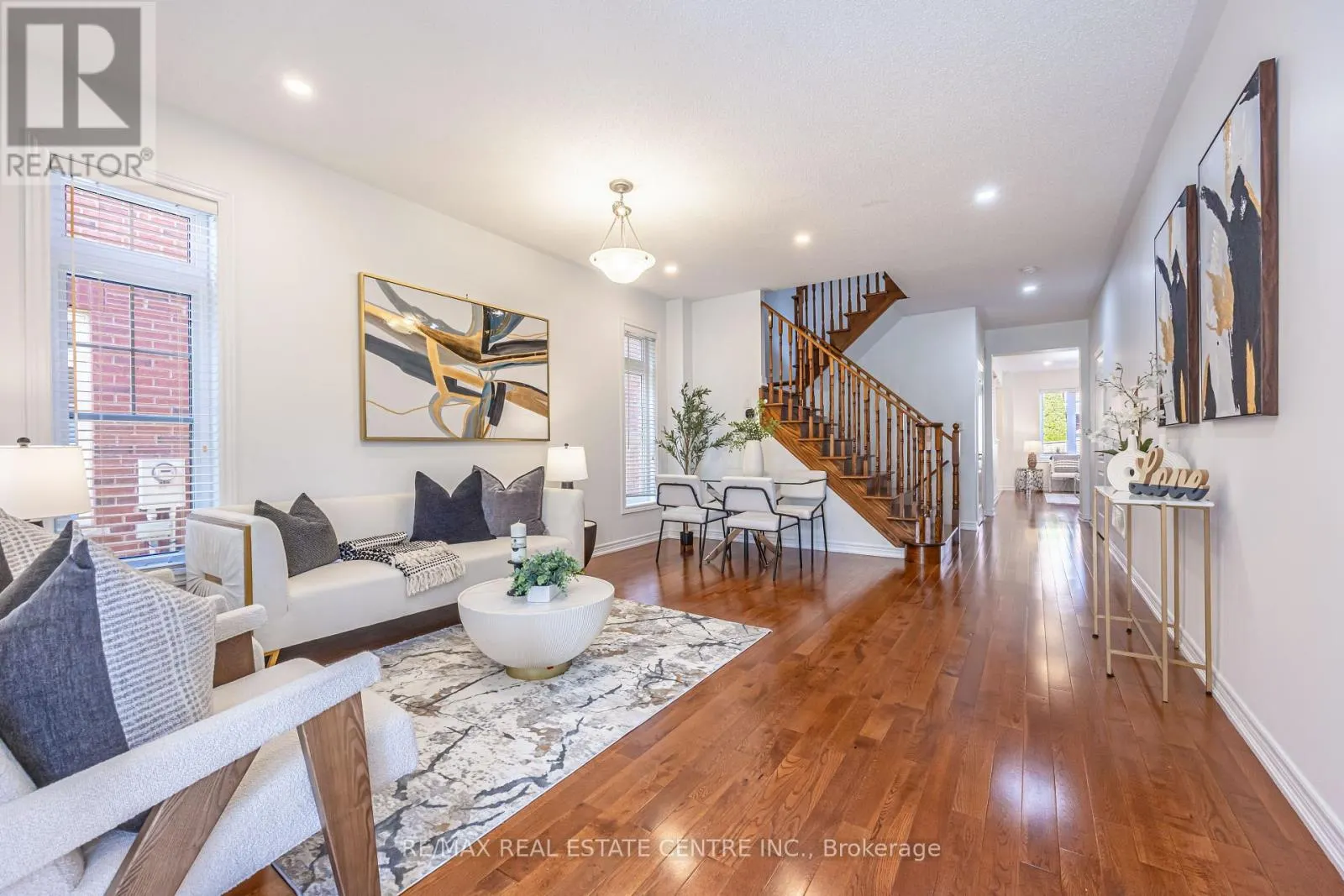 580 DUNCAN LANE