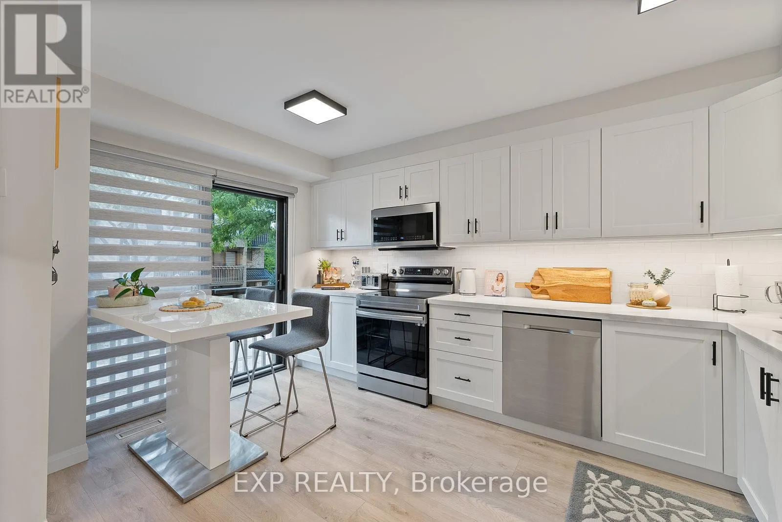 35 - 4101 WESTMINSTER PLACE
