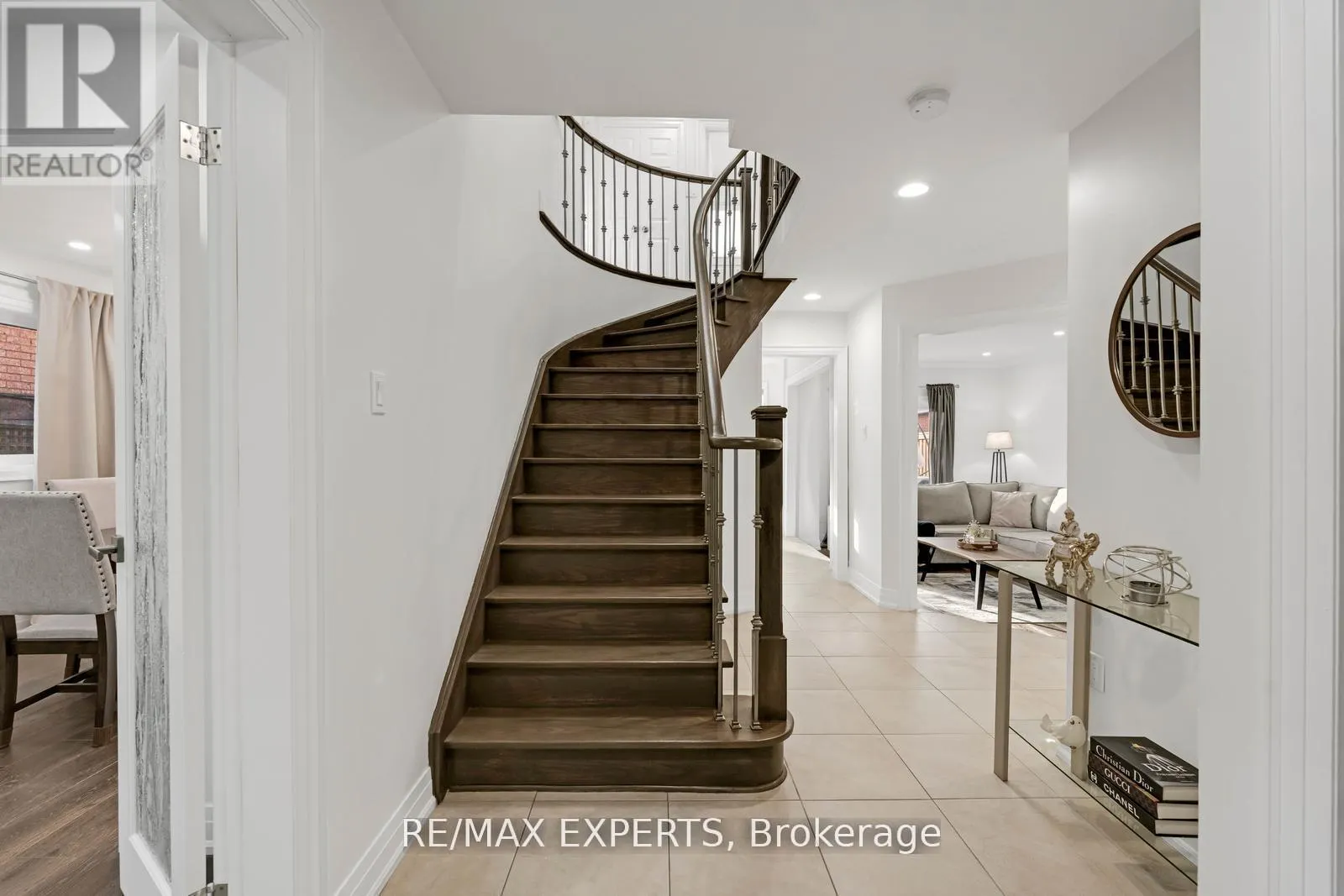 36 BERRYDOWN DRIVE