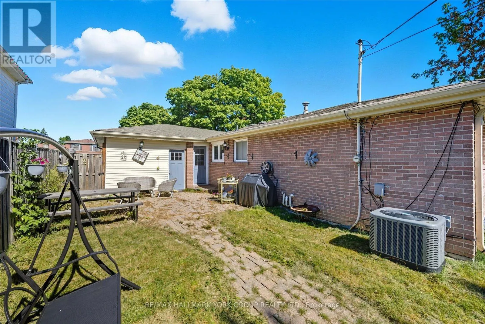 27 BROMLEY CRESCENT