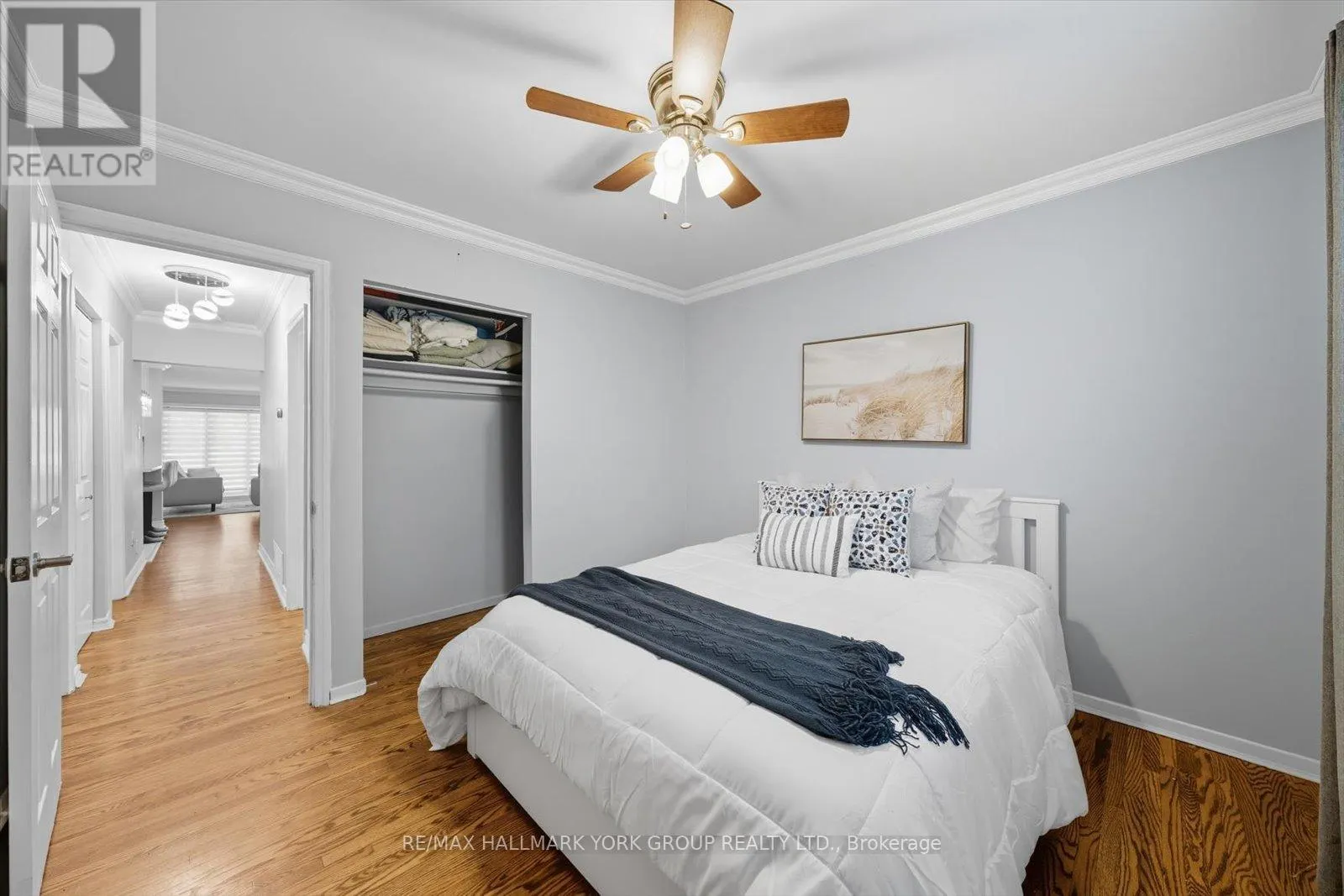27 BROMLEY CRESCENT