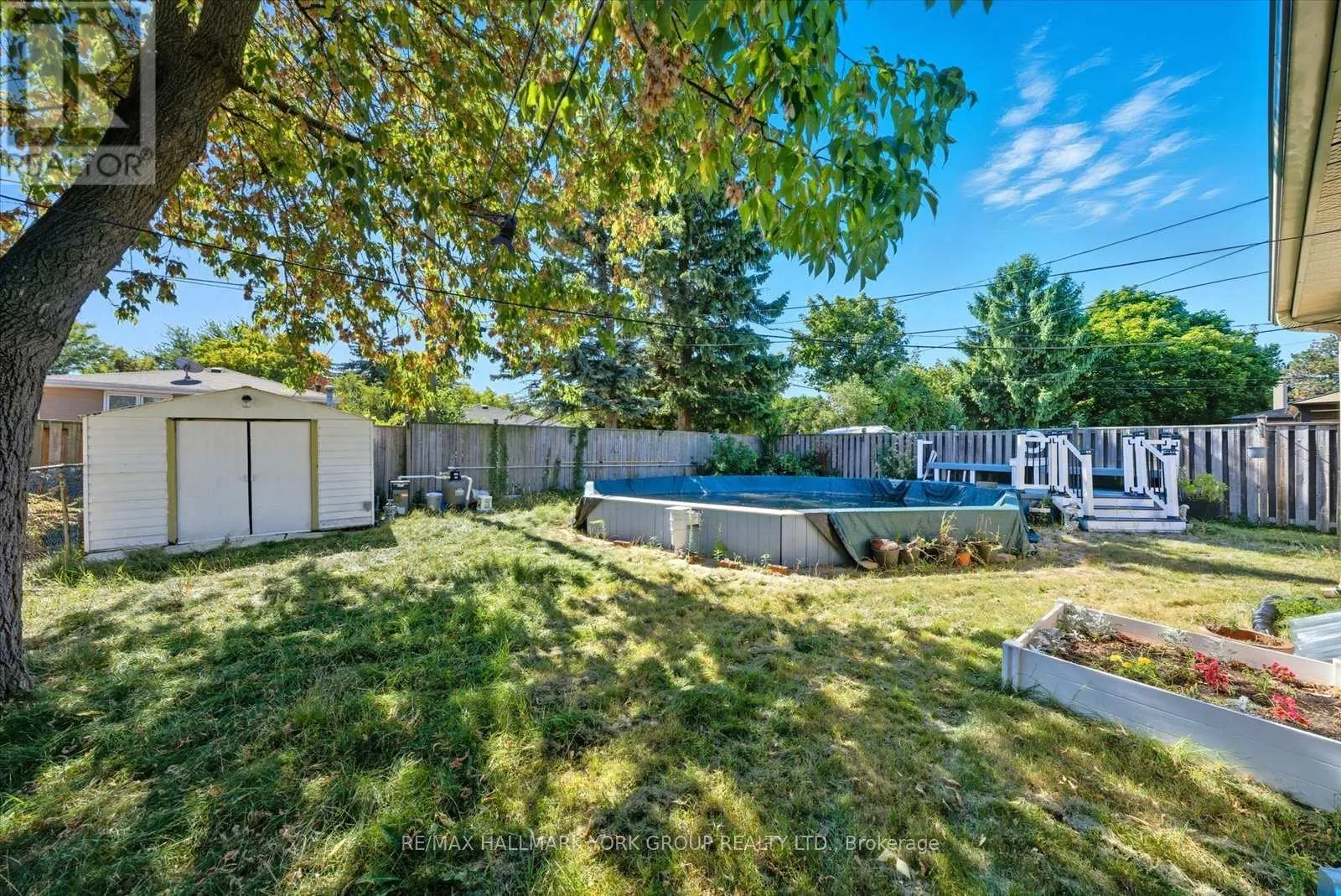 27 BROMLEY CRESCENT