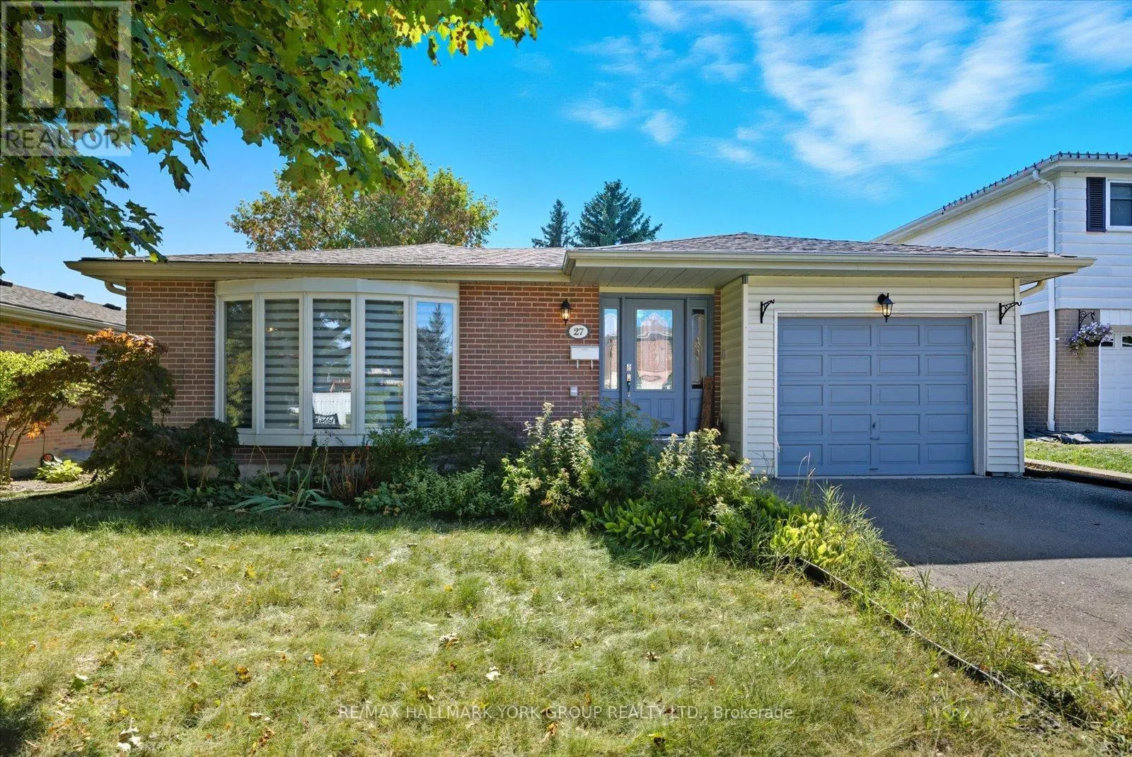 27 BROMLEY CRESCENT