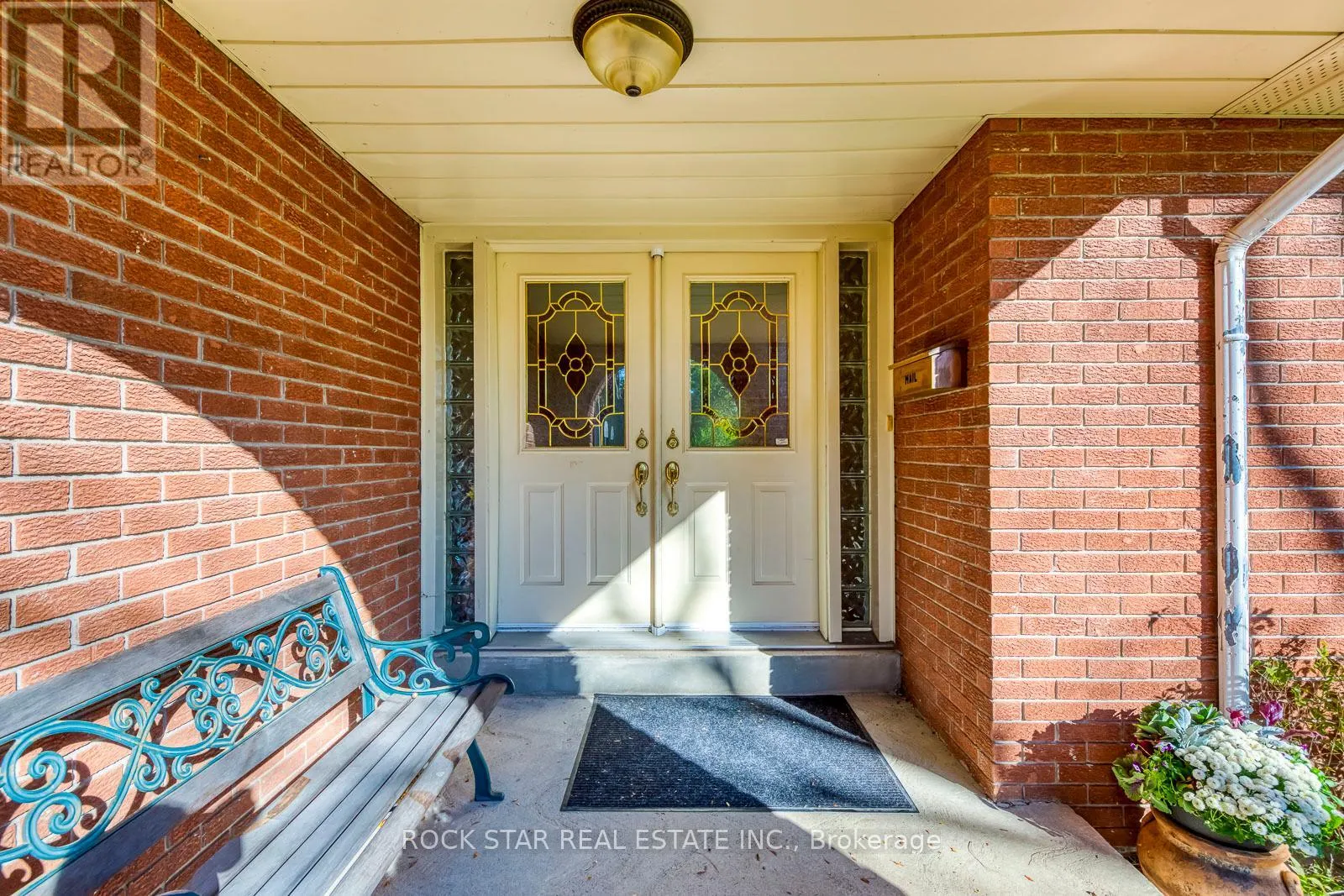 14 CAIRNMORE COURT