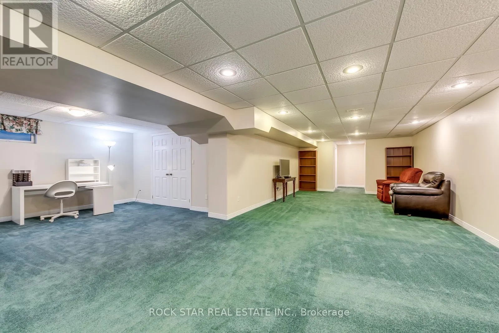 14 CAIRNMORE COURT