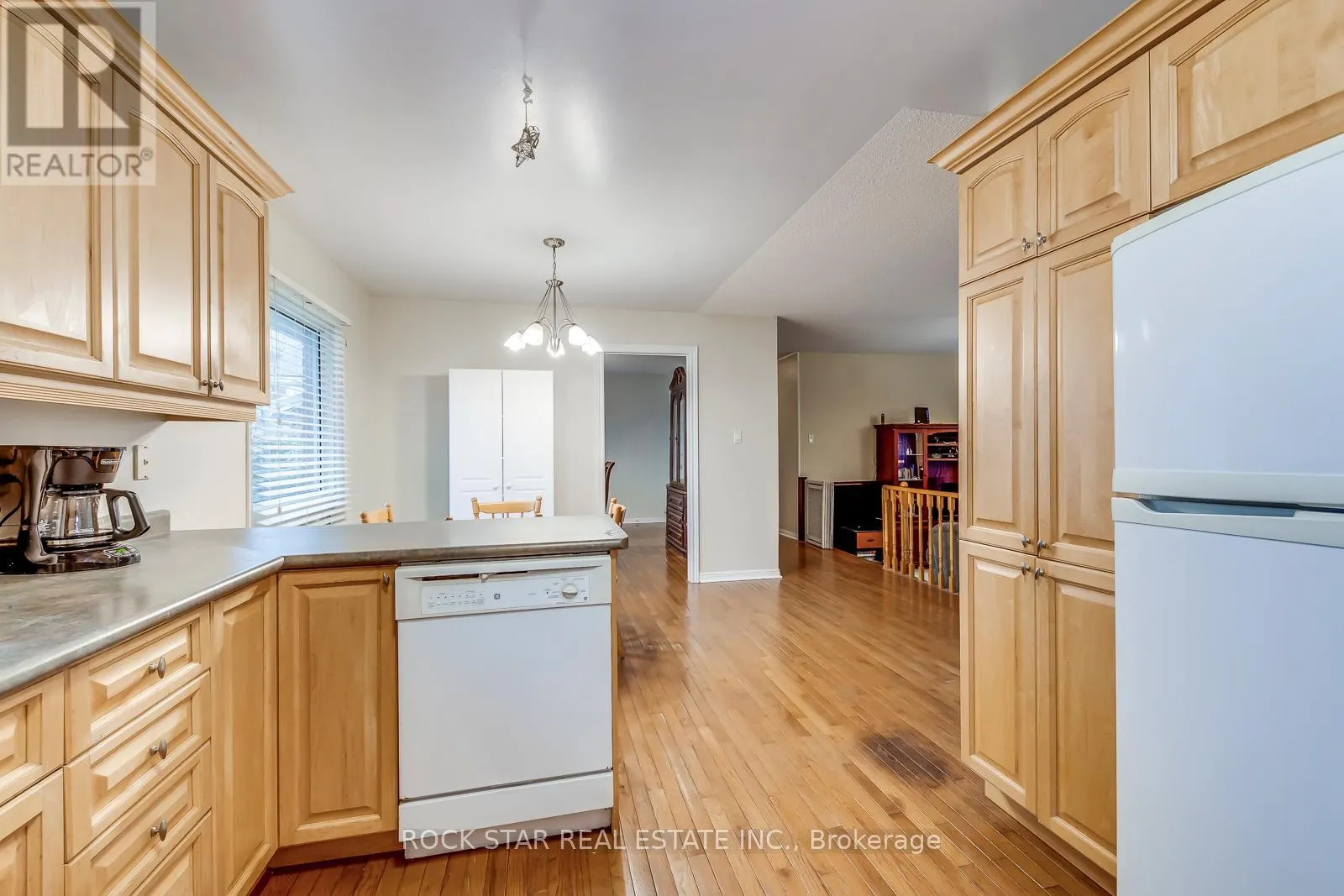 14 CAIRNMORE COURT