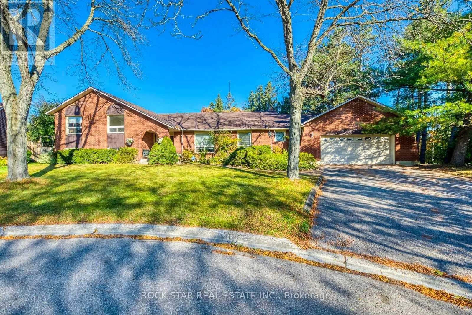 14 CAIRNMORE COURT