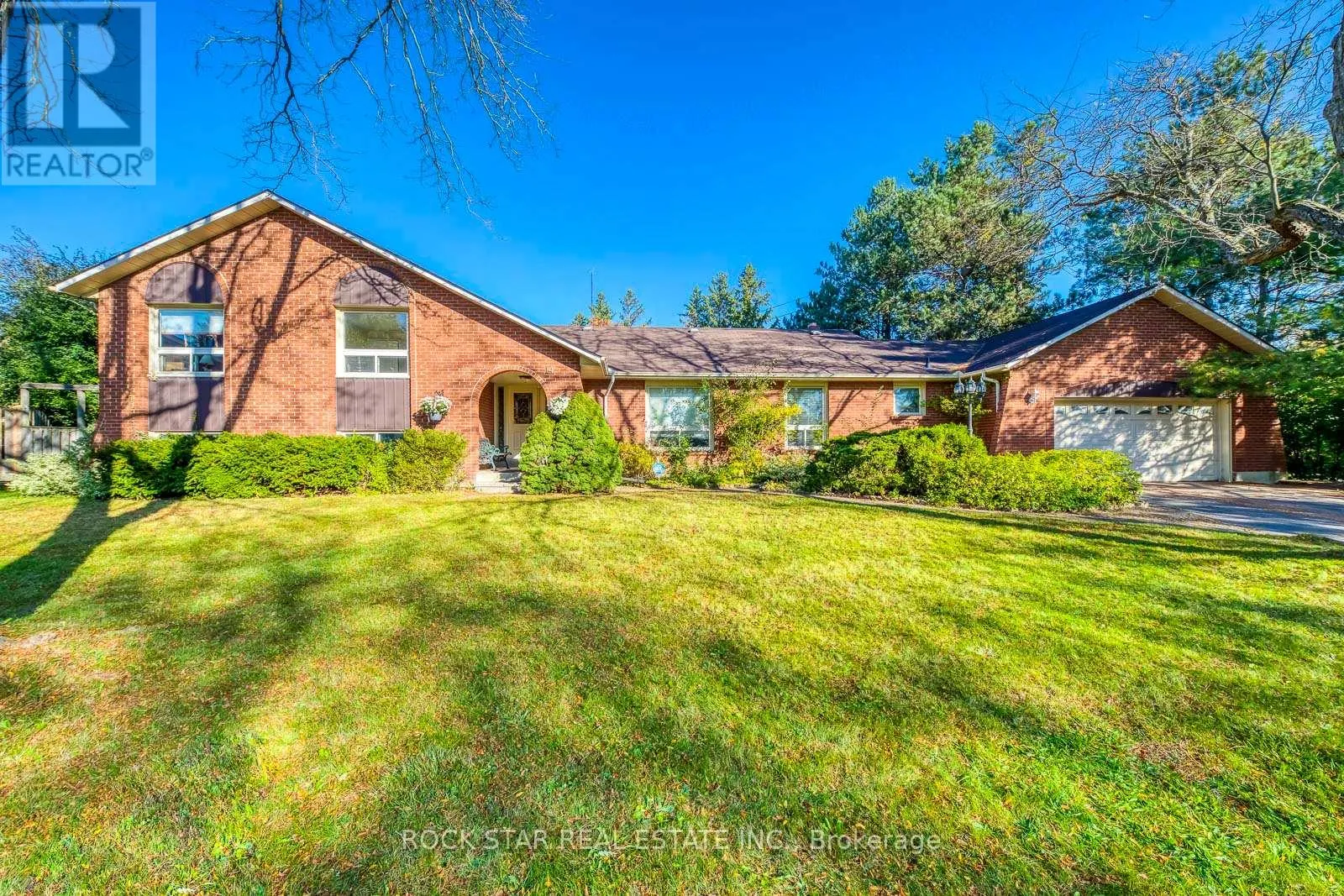 14 CAIRNMORE COURT