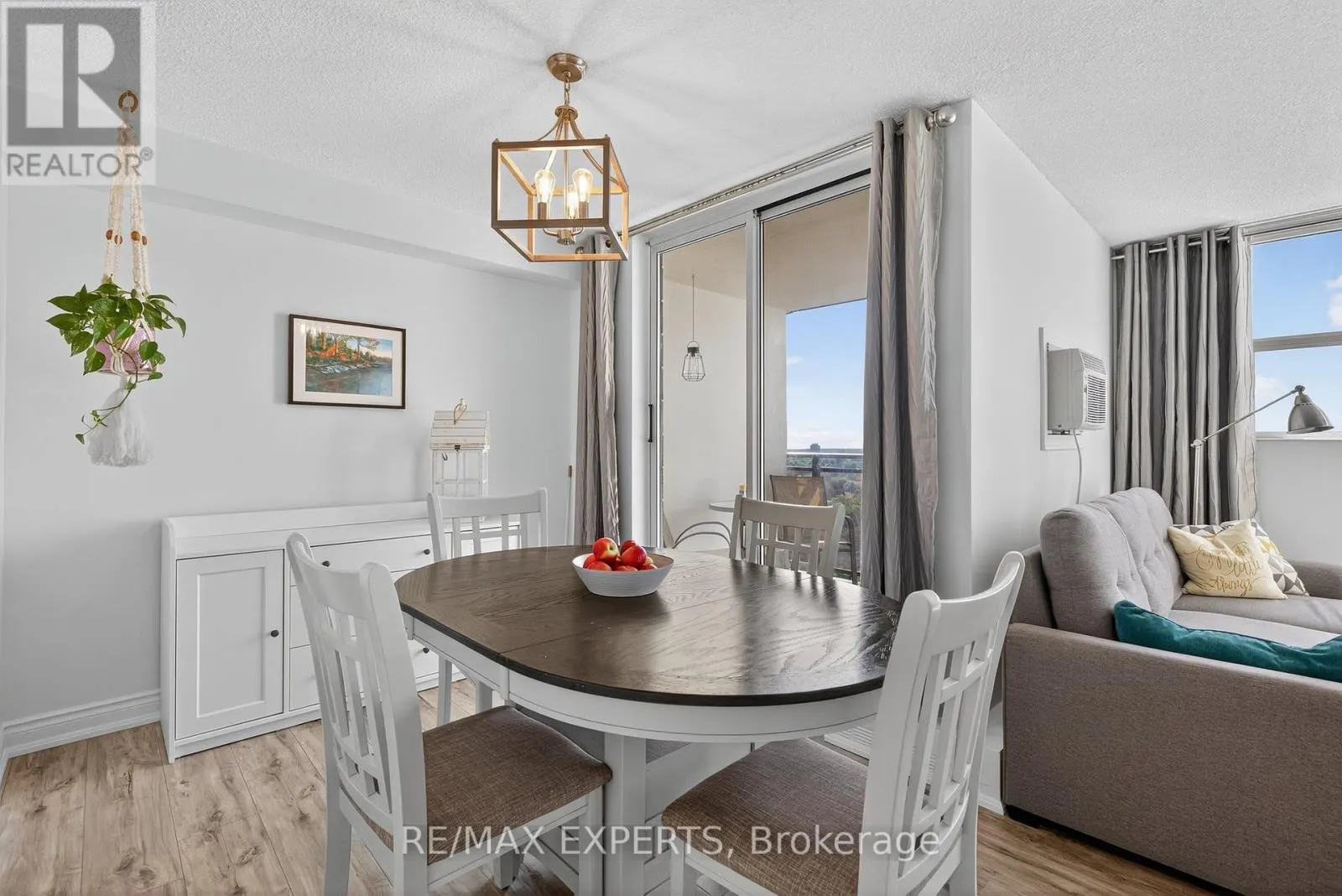 1212 - 2900 BATTLEFORD ROAD