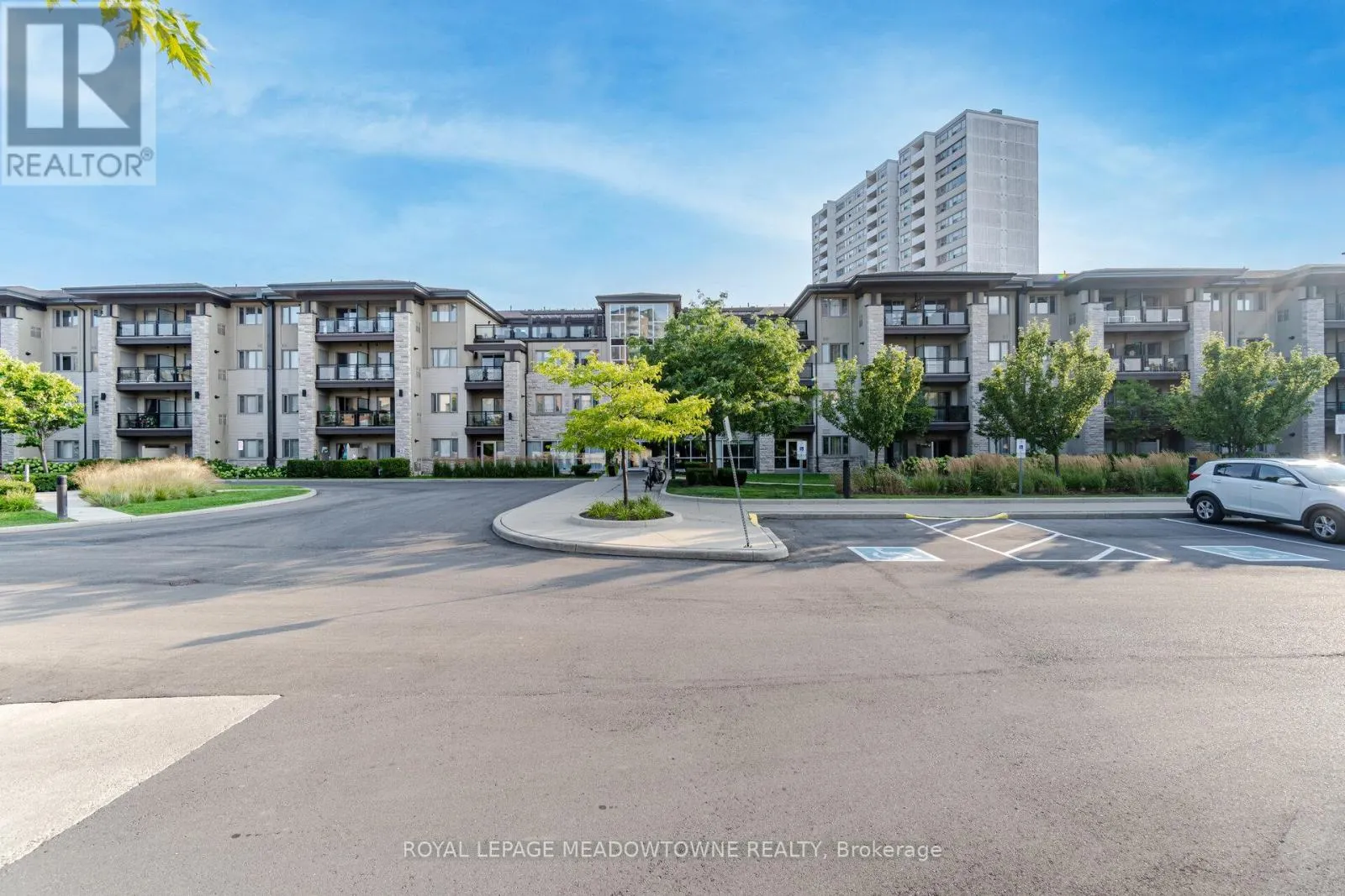 137 - 570 LOLITA GARDENS