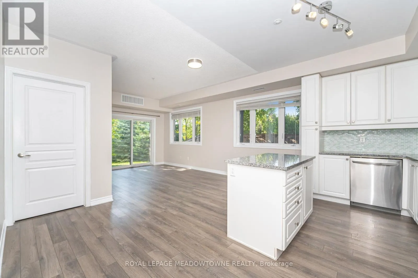 137 - 570 LOLITA GARDENS