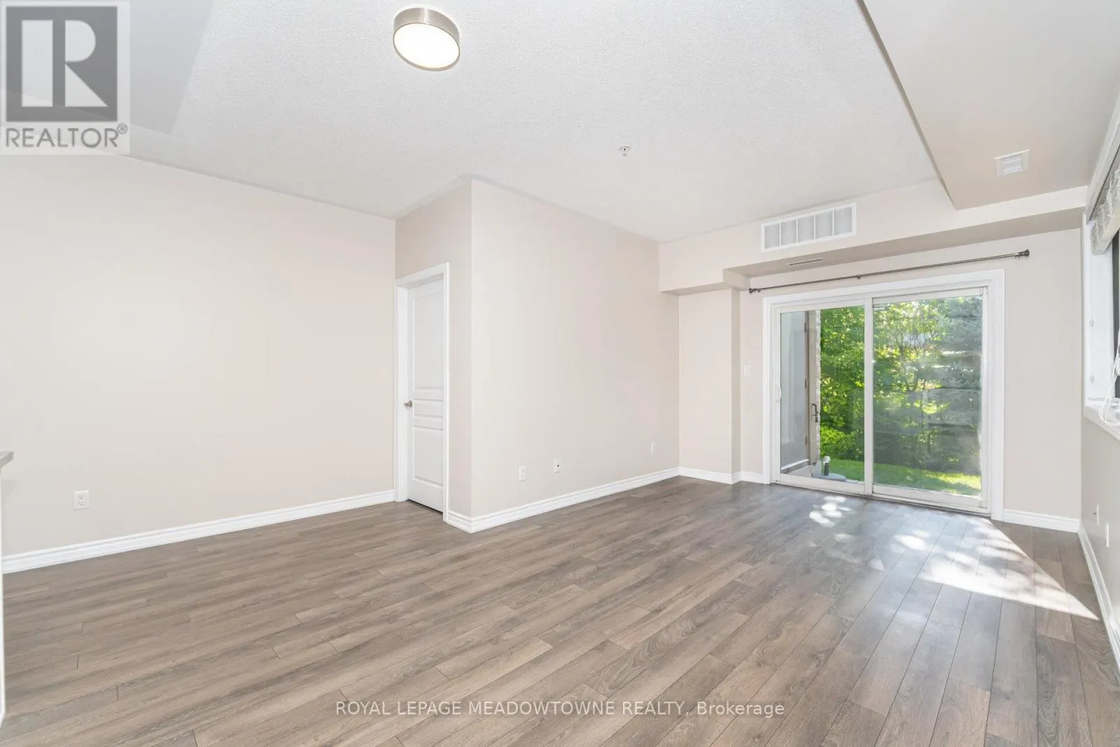 137 - 570 LOLITA GARDENS