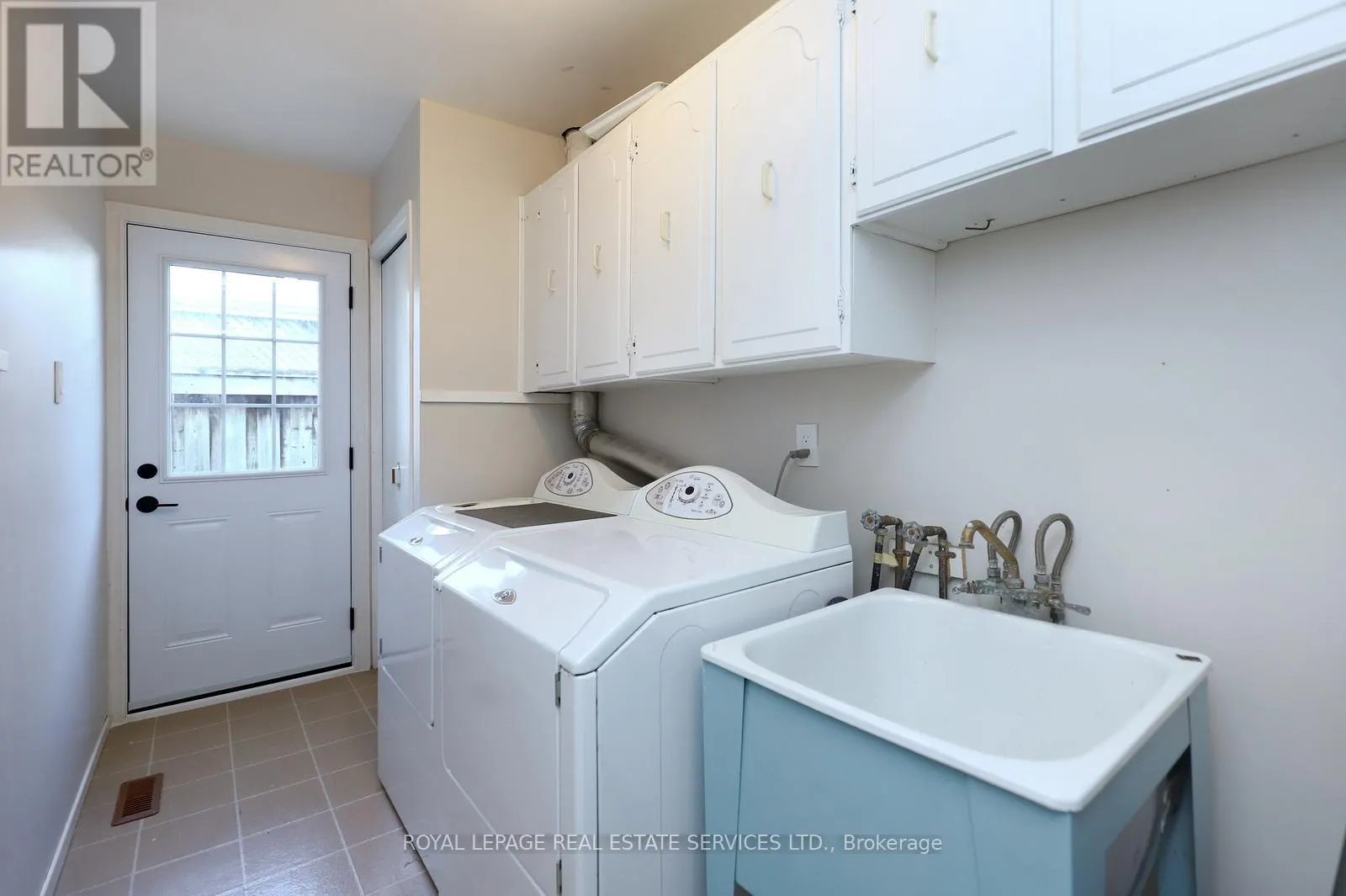 2549 MERRINGTON CRESCENT